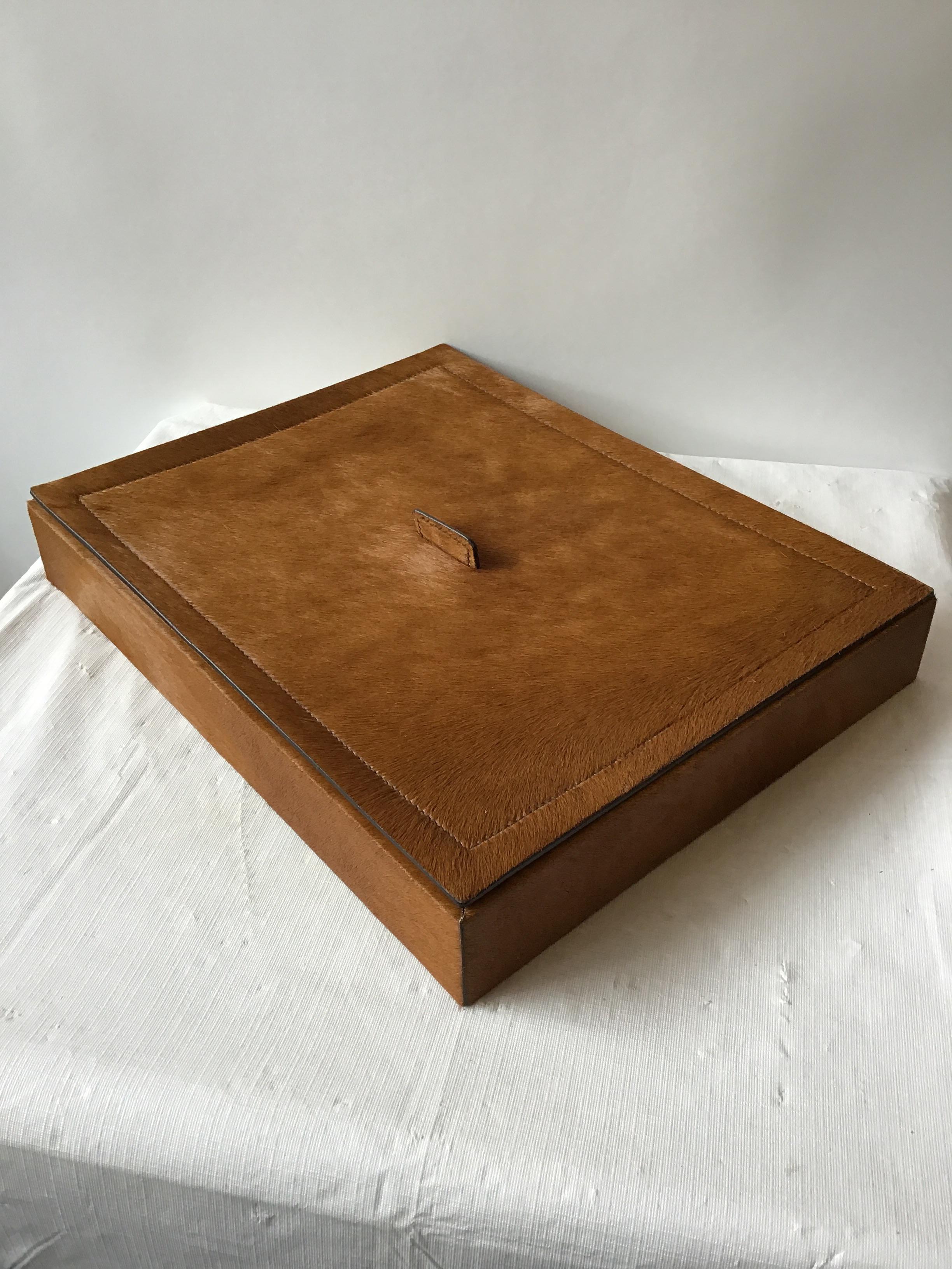 Italian Tan Hide Box by B. Home Interiors 'Giobagnara' In Good Condition In Tarrytown, NY