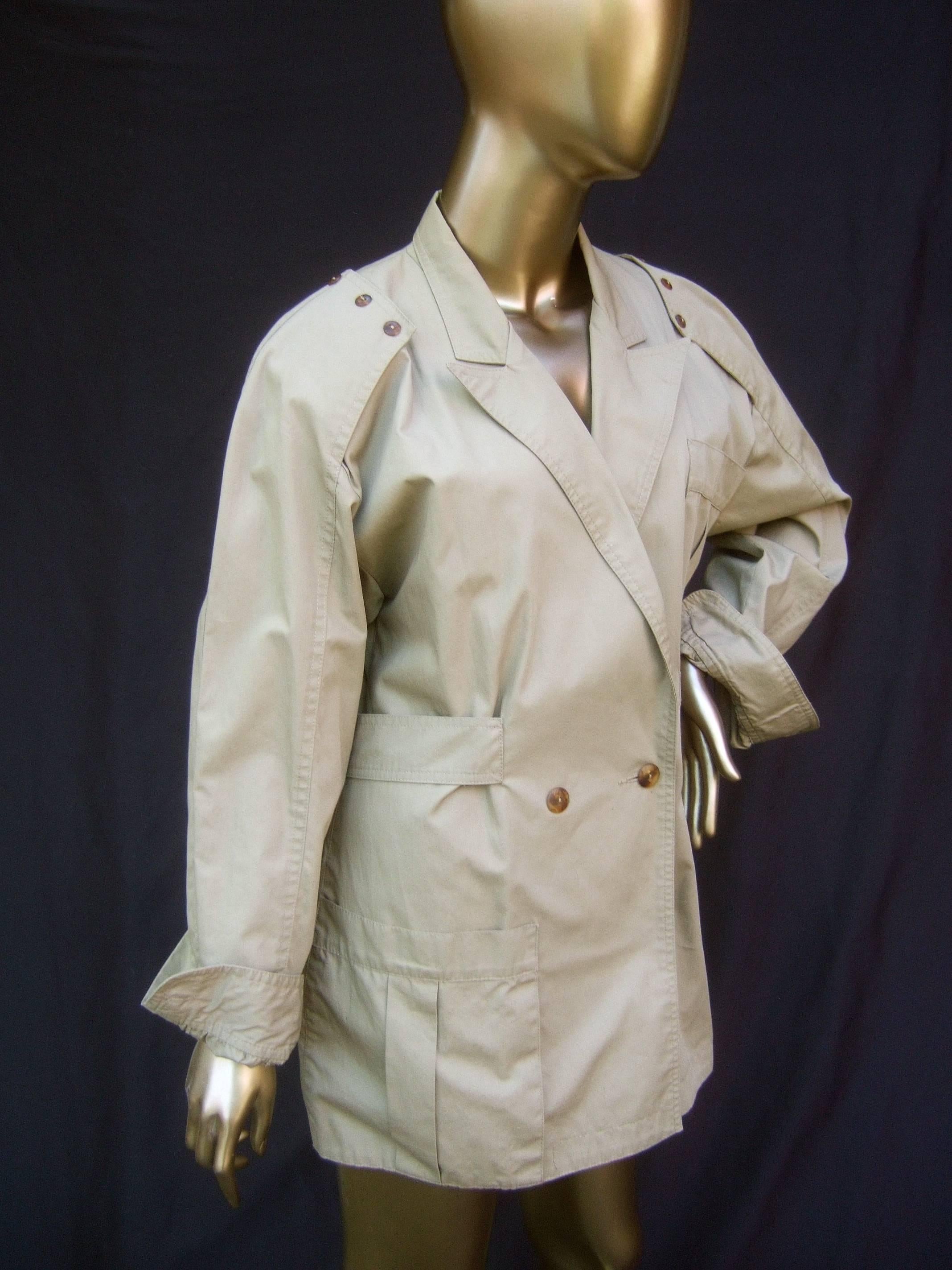 Italienische italienische Sportjacke aus hellbrauner Khaki-Baumwolle, entworfen von La Squadra, ca. 1970er Jahre im Zustand „Gut“ im Angebot in University City, MO