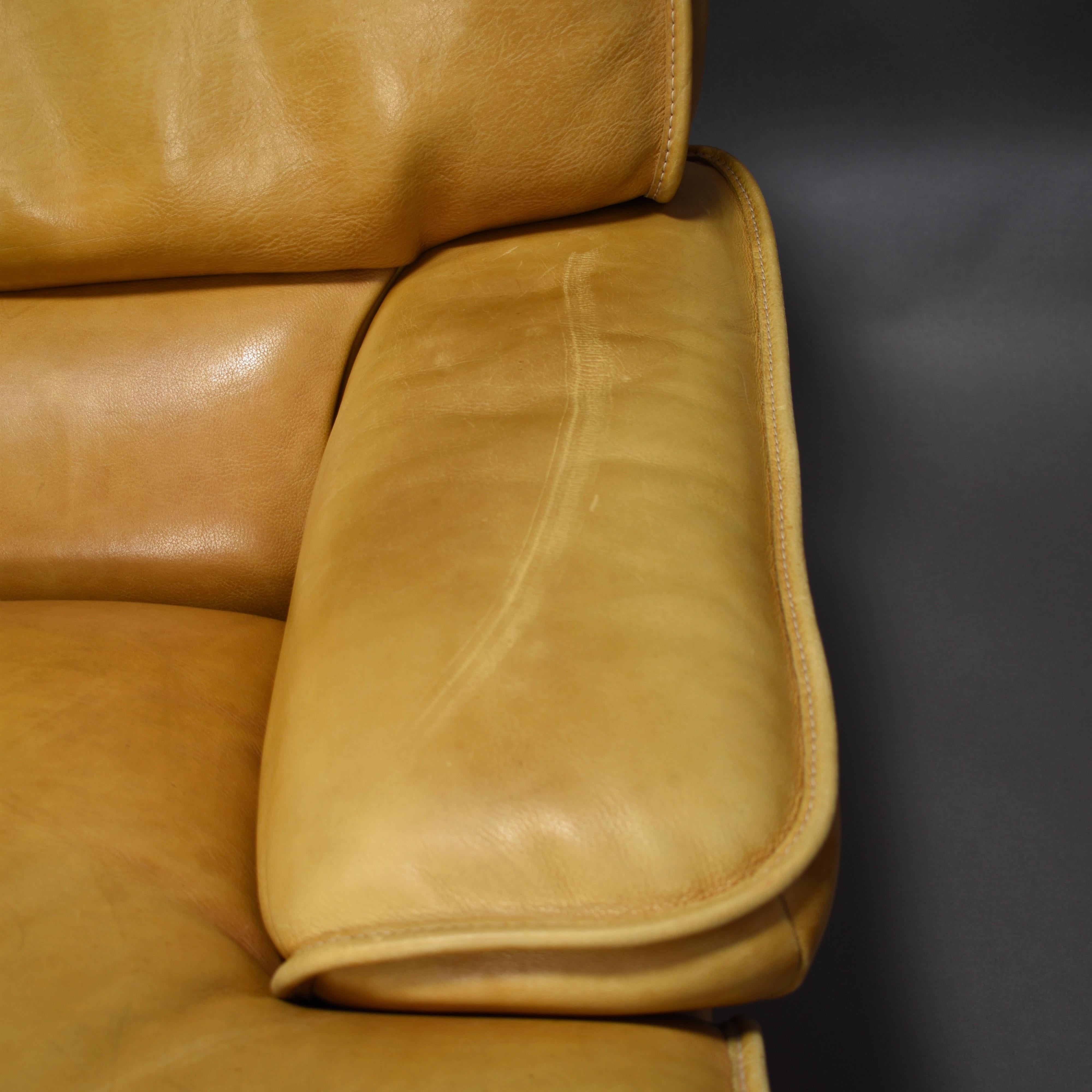 Italian Tan Leather Three-Seat Sofa, circa 1970 5