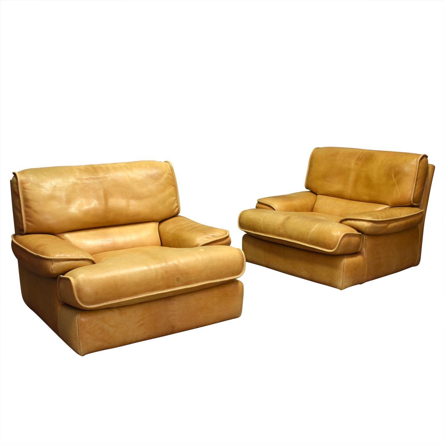 Italian Tan Leather Three-Seat Sofa, circa 1970 14