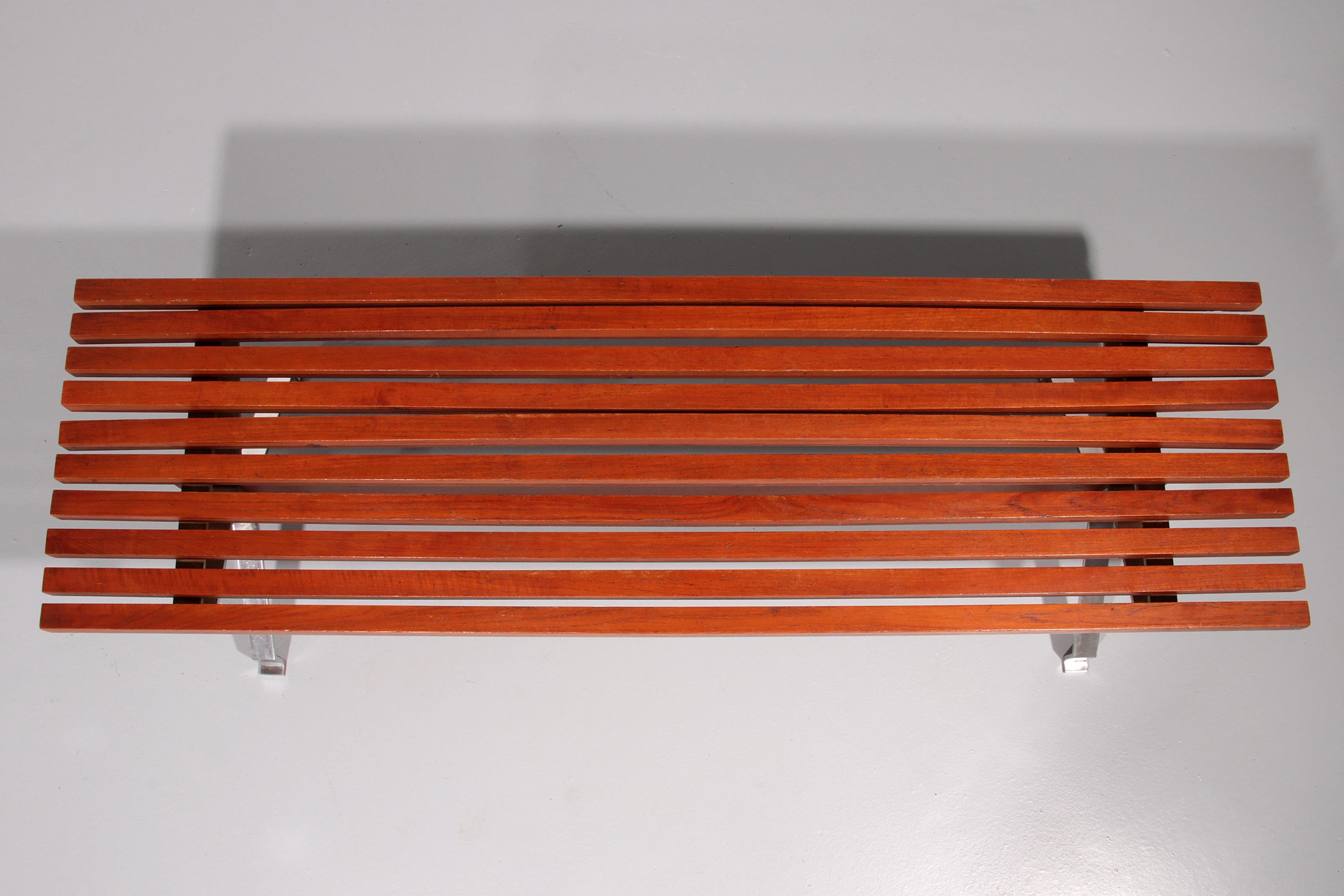 Banc italien en teck et acier Elegance des années 1960 Bon état - En vente à Oirlo, LI