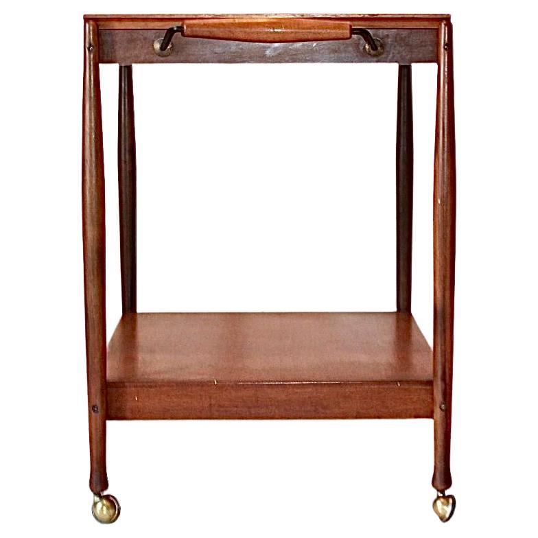 Italian Teak Bar Cart, Fratelli Reguitti, Italy 1950s In Distressed Condition For Sale In Ceglie Messapica, IT