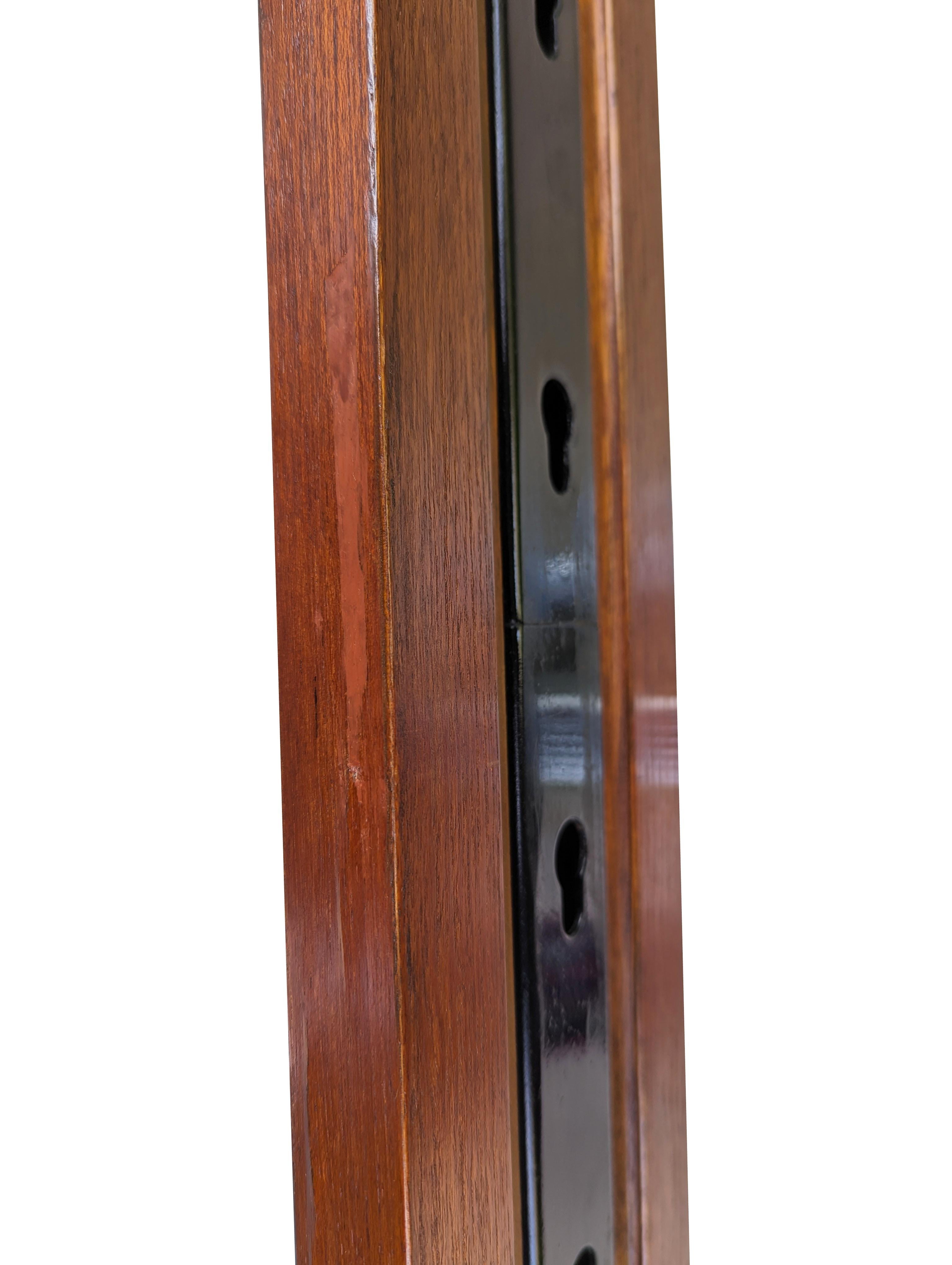 Italienisches Teakholz, schwarzes Metall und Messing Midcentury Bücherregale Raumtrenner im Angebot 2