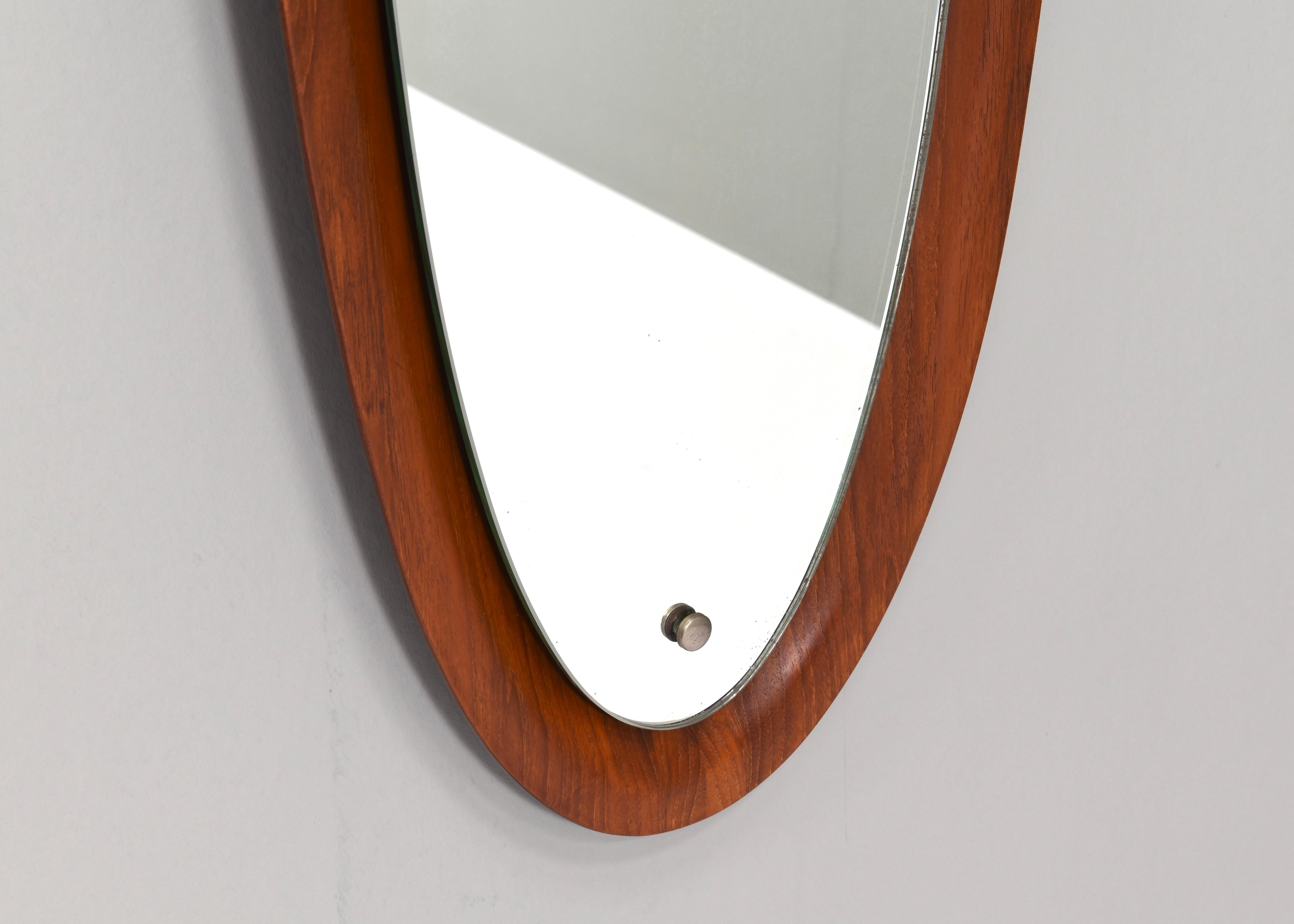 Italian Teak Wall Mirror by Mac Arredamenti, Italy, circa 1950 For Sale 3