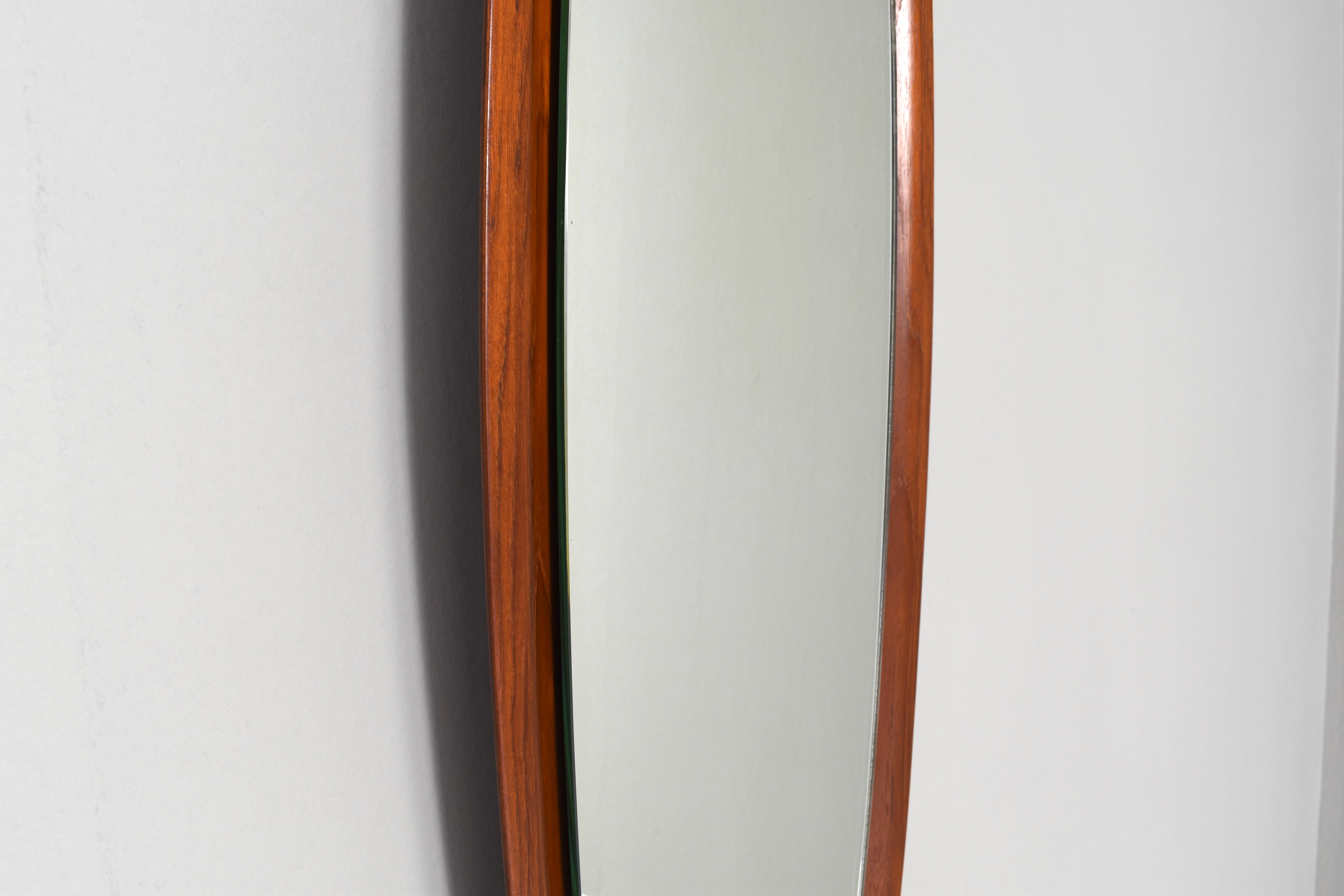 Italian Teak Wall Mirror by Mac Arredamenti, Italy, circa 1950 For Sale 4