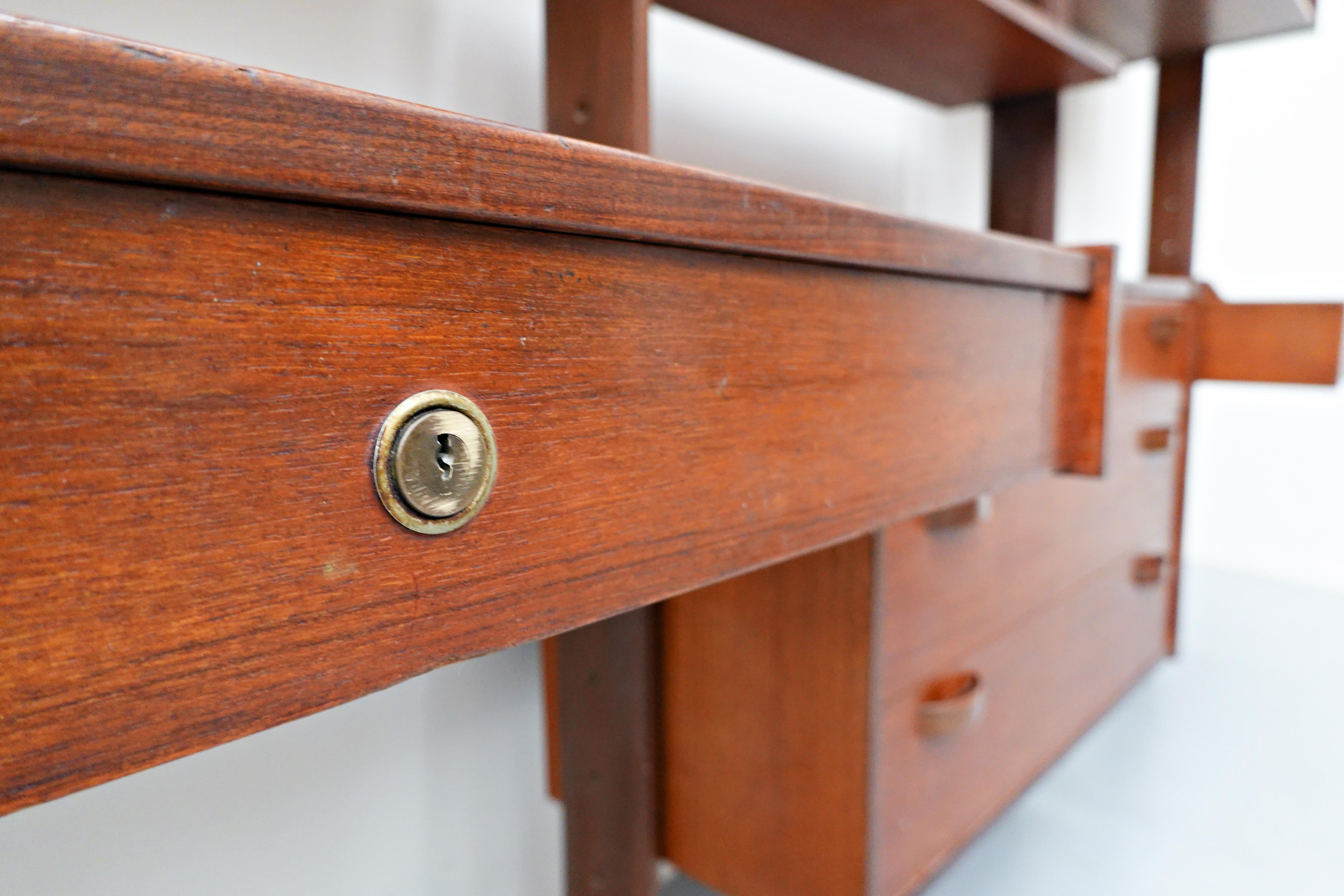 Mid-Century Modern Italian Teak Wall Unit 6