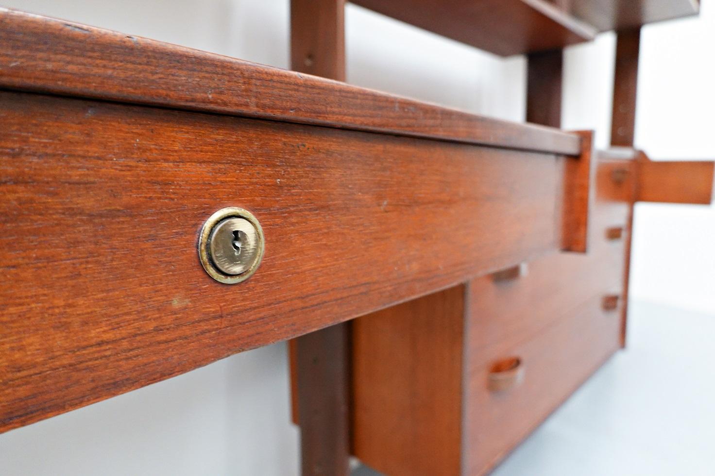 Mid-Century Modern Italian Wall Unit, Teak, 1960s 7