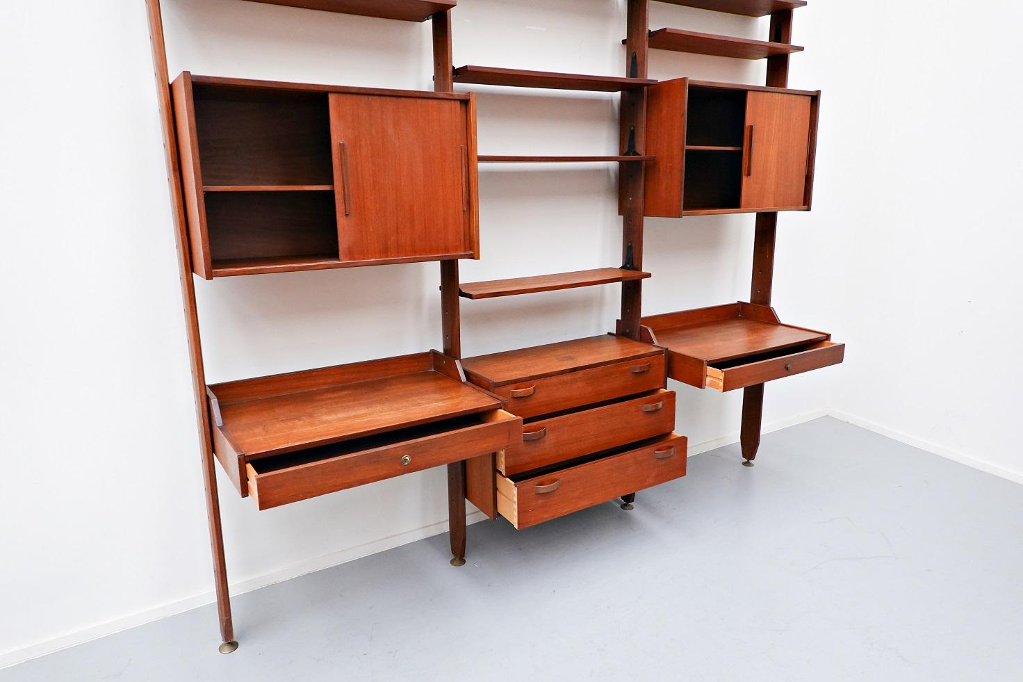 Mid-Century Modern Italian Wall Unit, Teak, 1960s 8