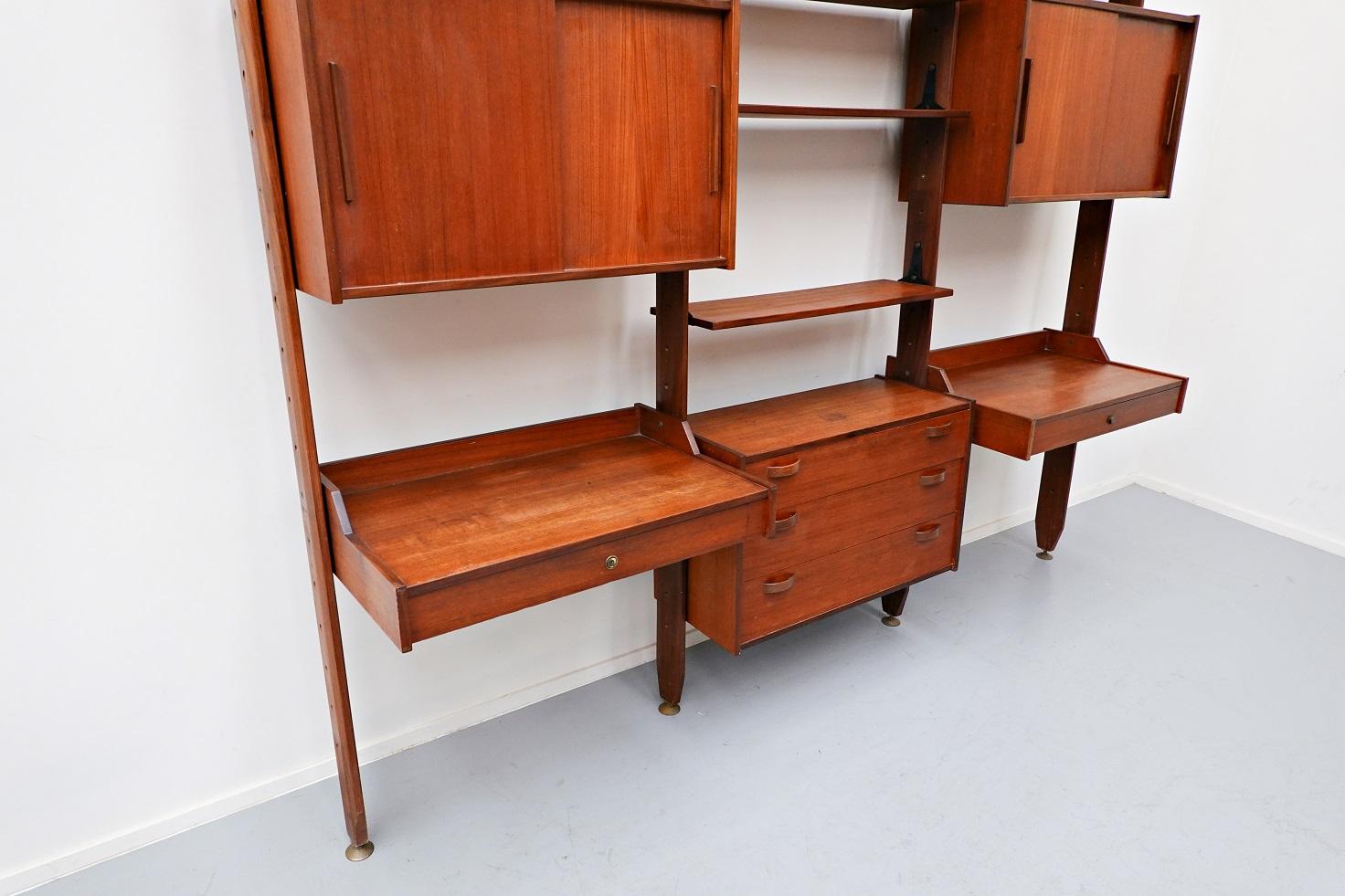 Mid-Century Modern Italian Wall Unit, Teak, 1960s 15