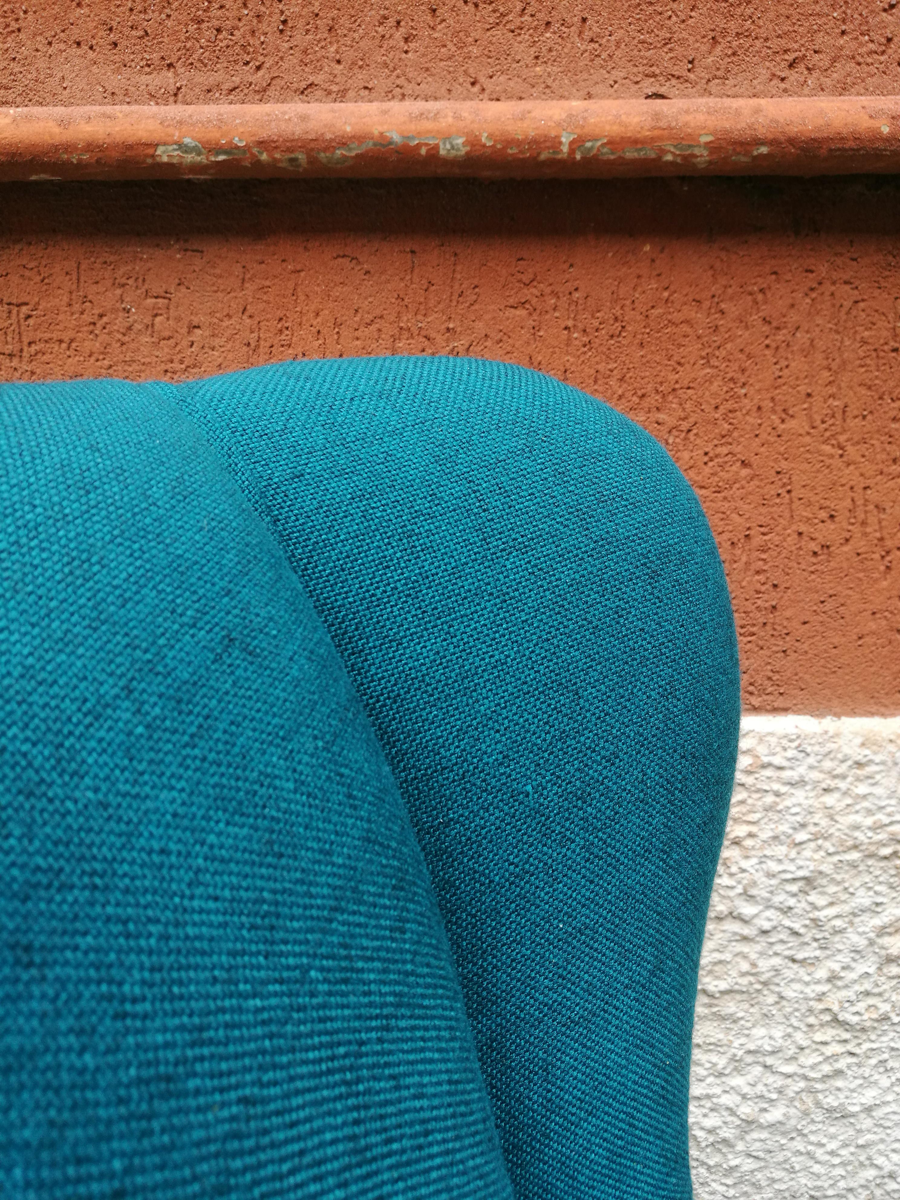 Italian Teal-Colored Cotton and Beech Armchair, 1960s In Good Condition In MIlano, IT