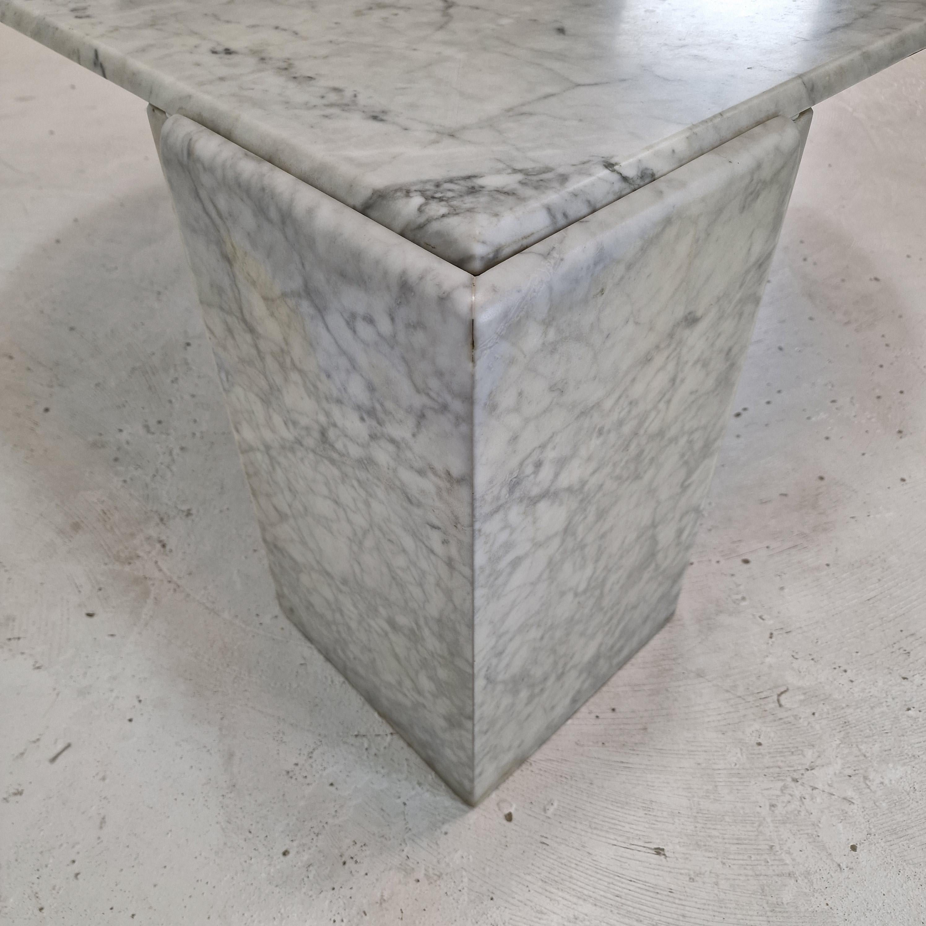 Table basse italienne en marbre en forme de goutte d'eau, années 1980 en vente 7