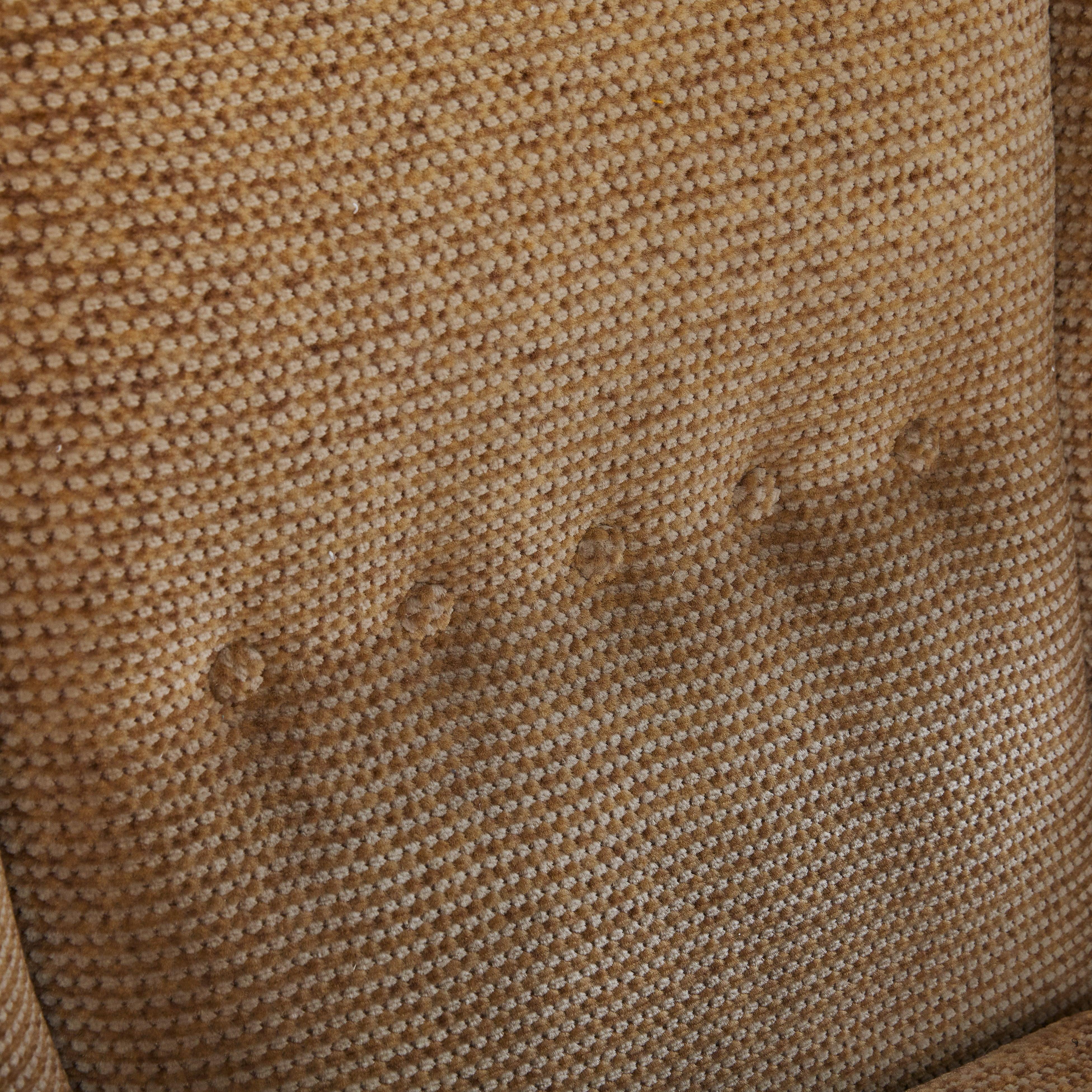 Italian Teddy Wingback Armchair, 1960s For Sale 1