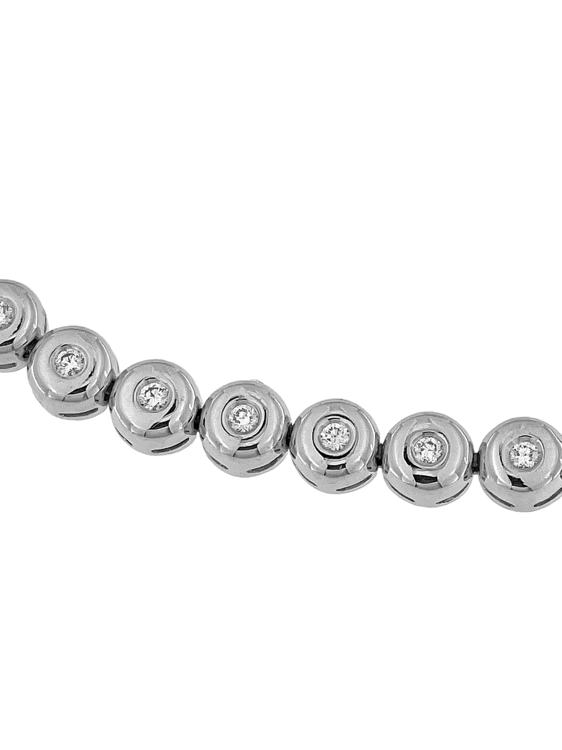 Moderno Bracciale Tennis Italiano in oro bianco con diamanti in vendita