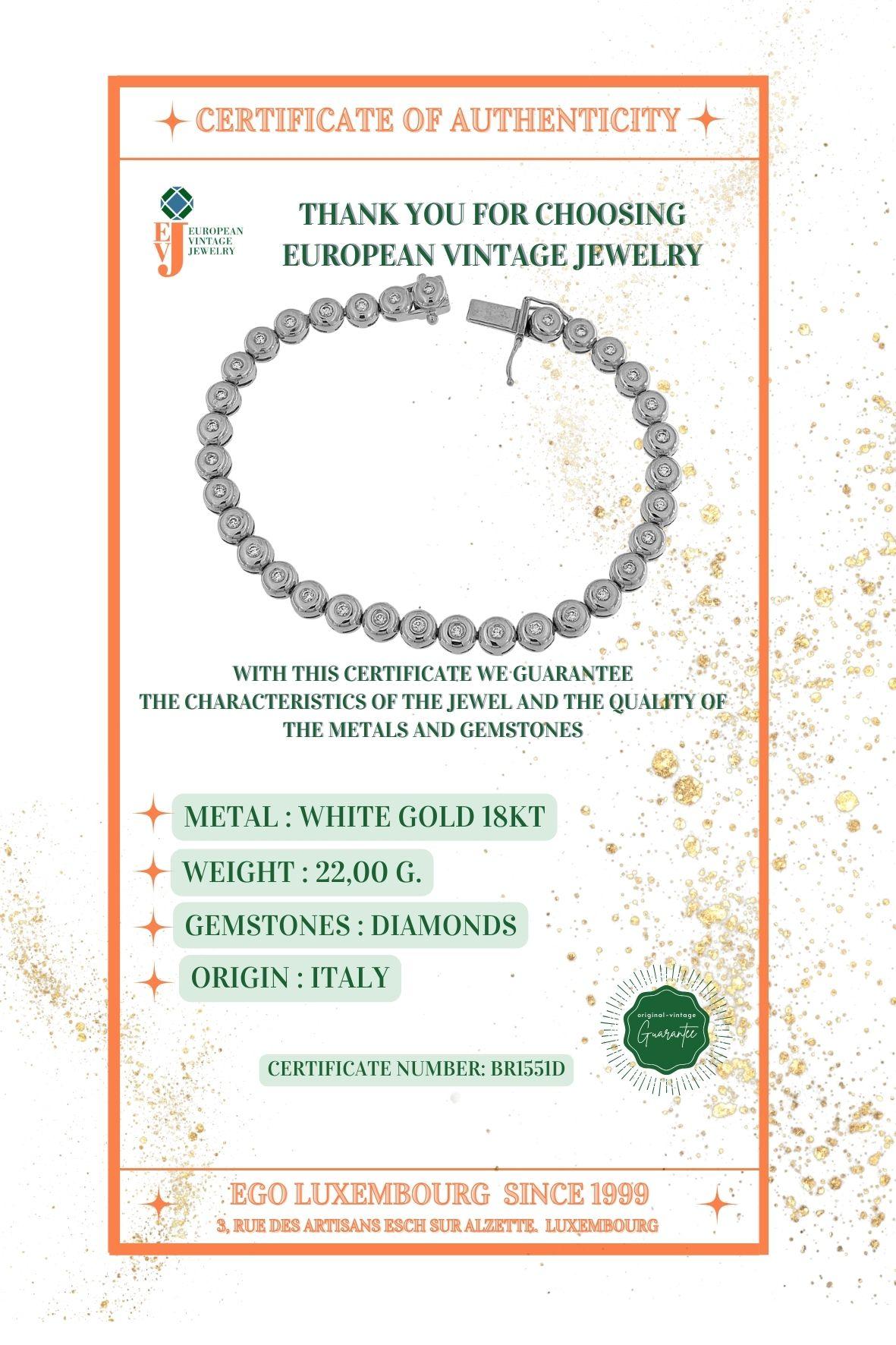 Bracciale Tennis Italiano in oro bianco con diamanti in vendita 3
