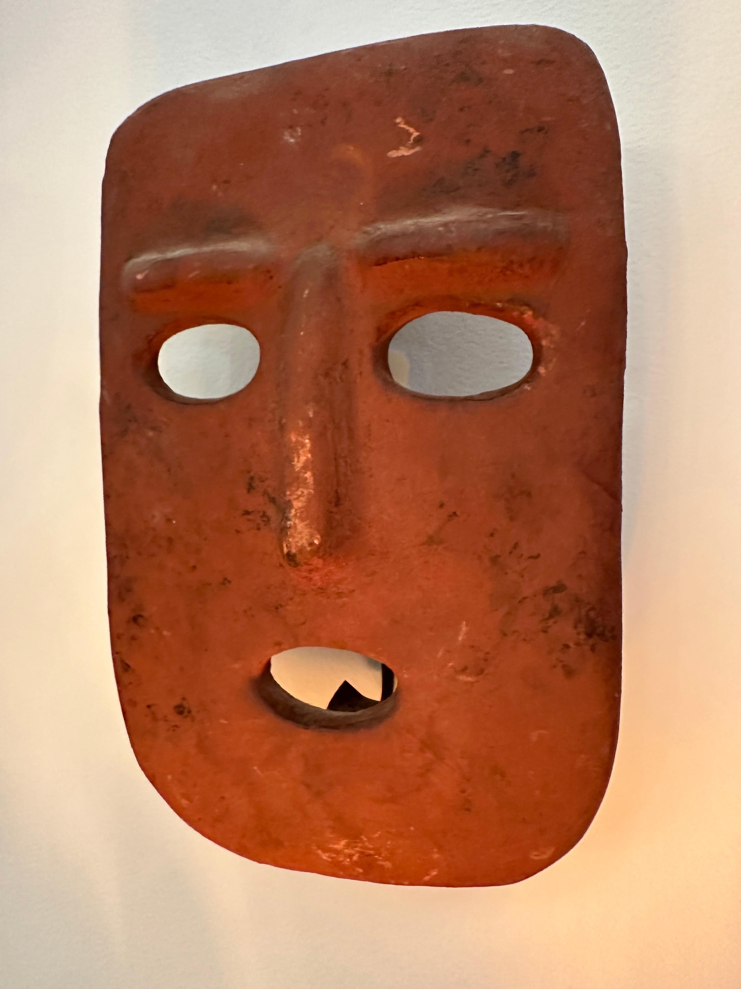 Masque en terre cuite italienne Lights Light Sconce 1960's Bon état - En vente à North Miami, FL