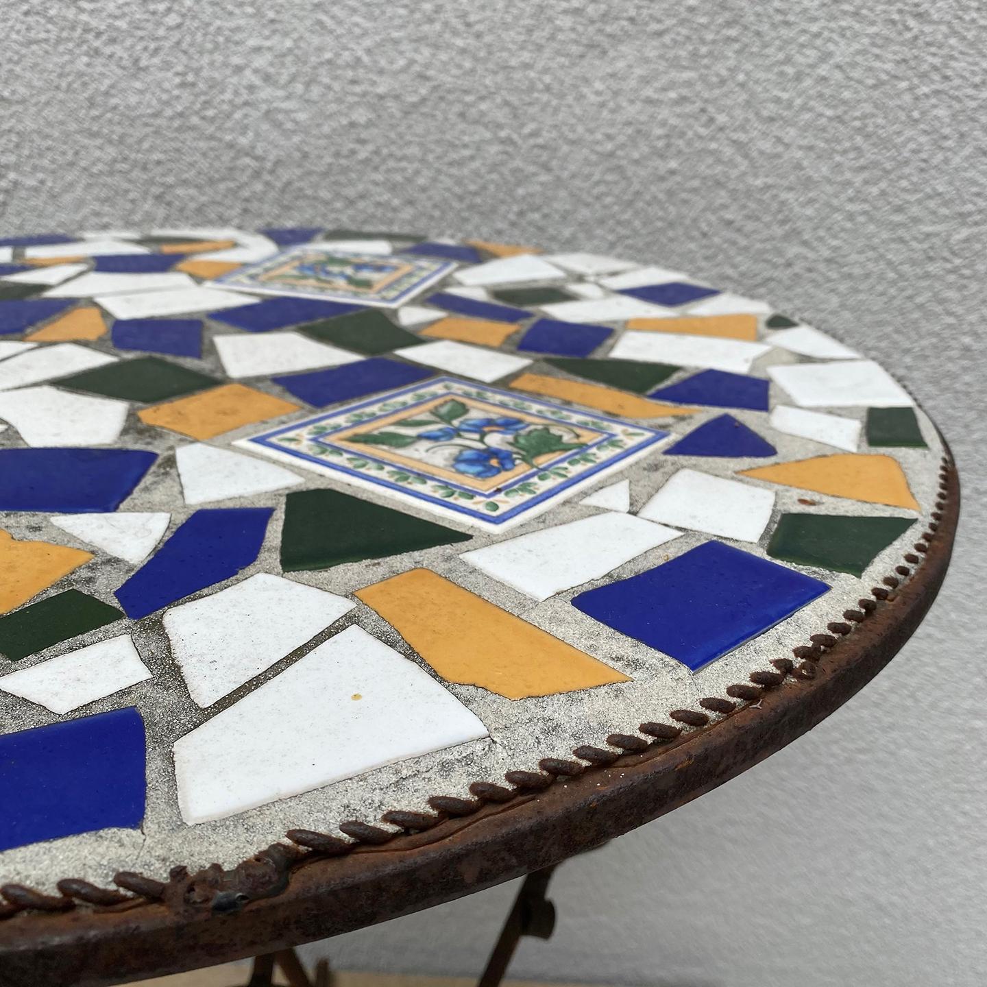 Italian Terrazzo Tile Cafe Table and Chairs, Set A For Sale 8