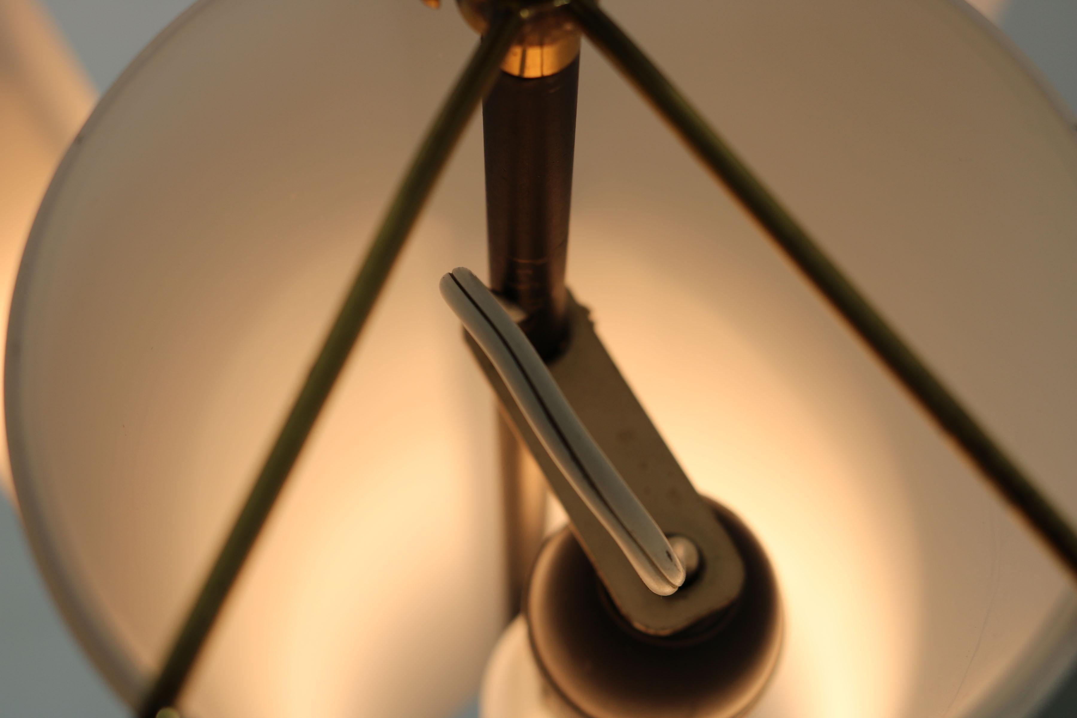  Italian Three-legged Stillux Floor lamp from the 50s.  For Sale 13