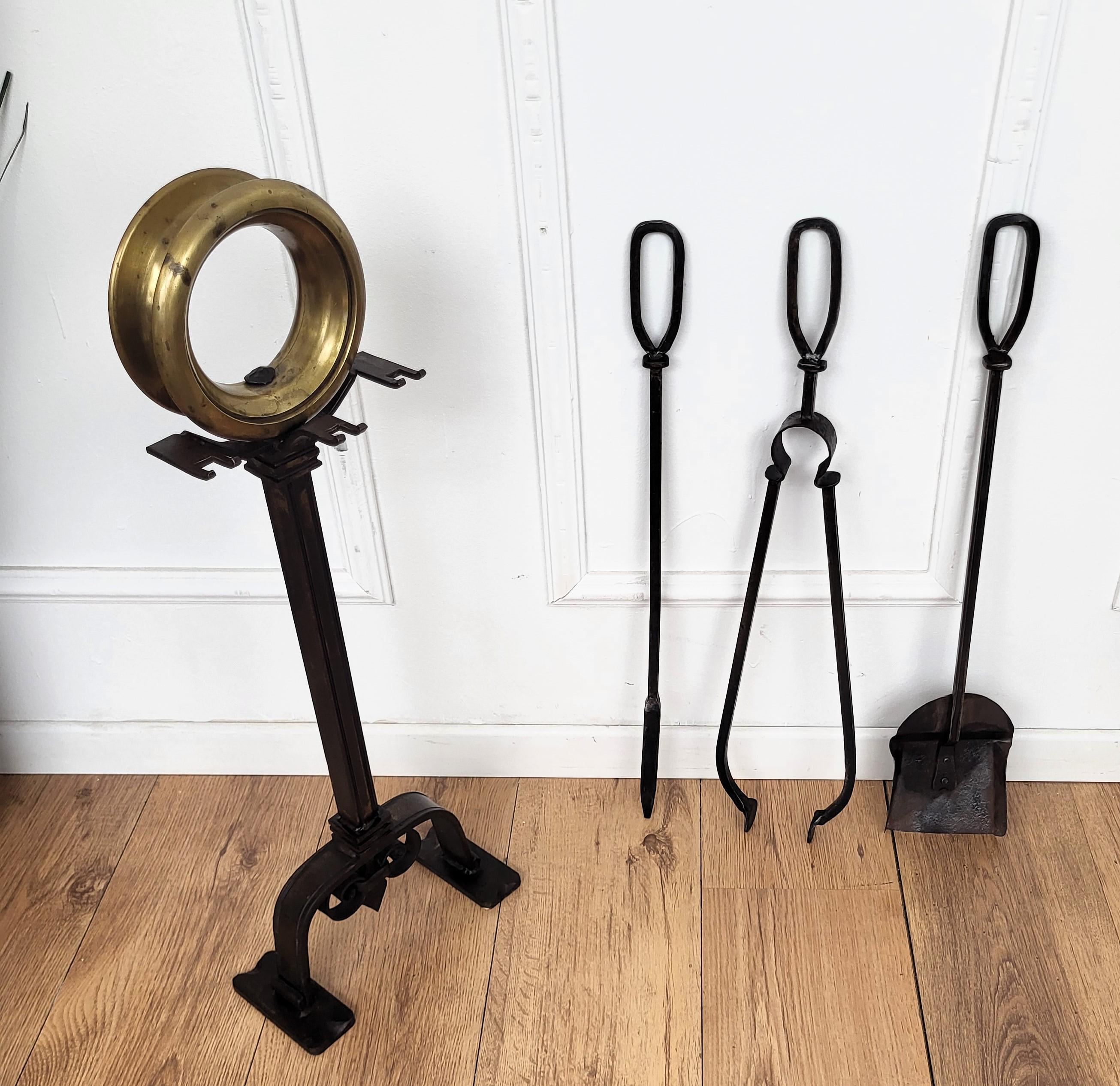 20th Century Italian Three-Piece Brass Vintage Fireplace Fire Tool Set with Stand For Sale