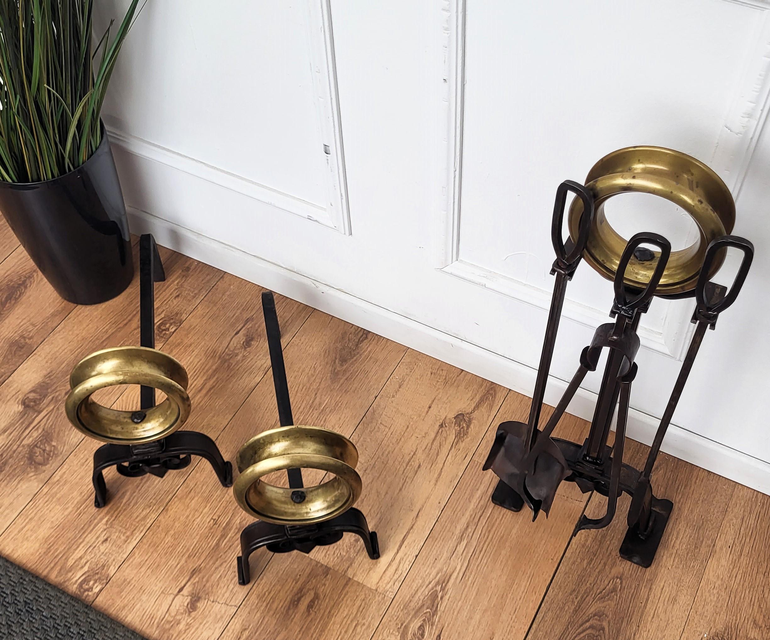 Italian Three-Piece Brass Vintage Fireplace Fire Tool Set with Stand For Sale 3