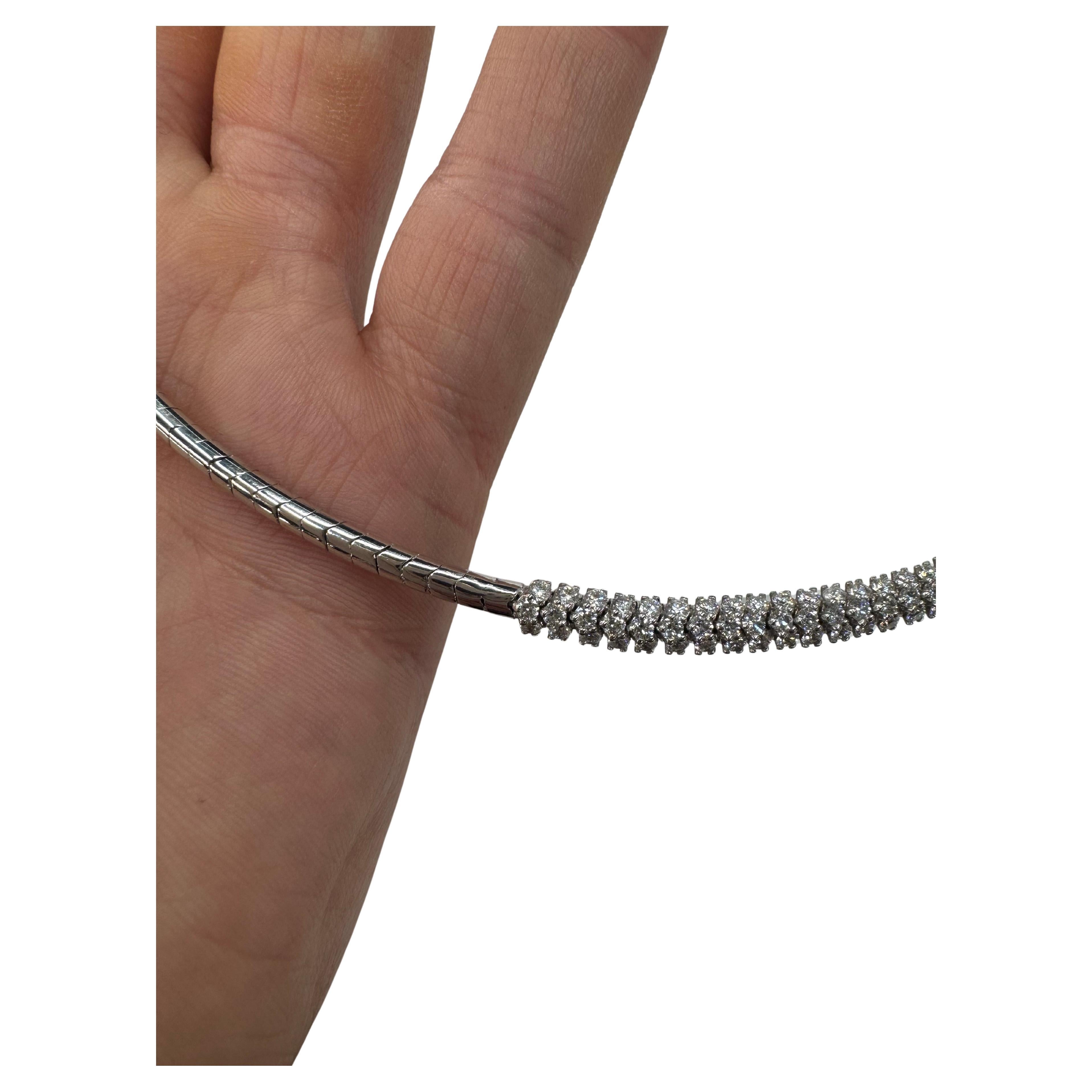 Italian Three Row Split Drop Necklace 9.68 Carats F-G VS2 18 Karat White Gold For Sale 3