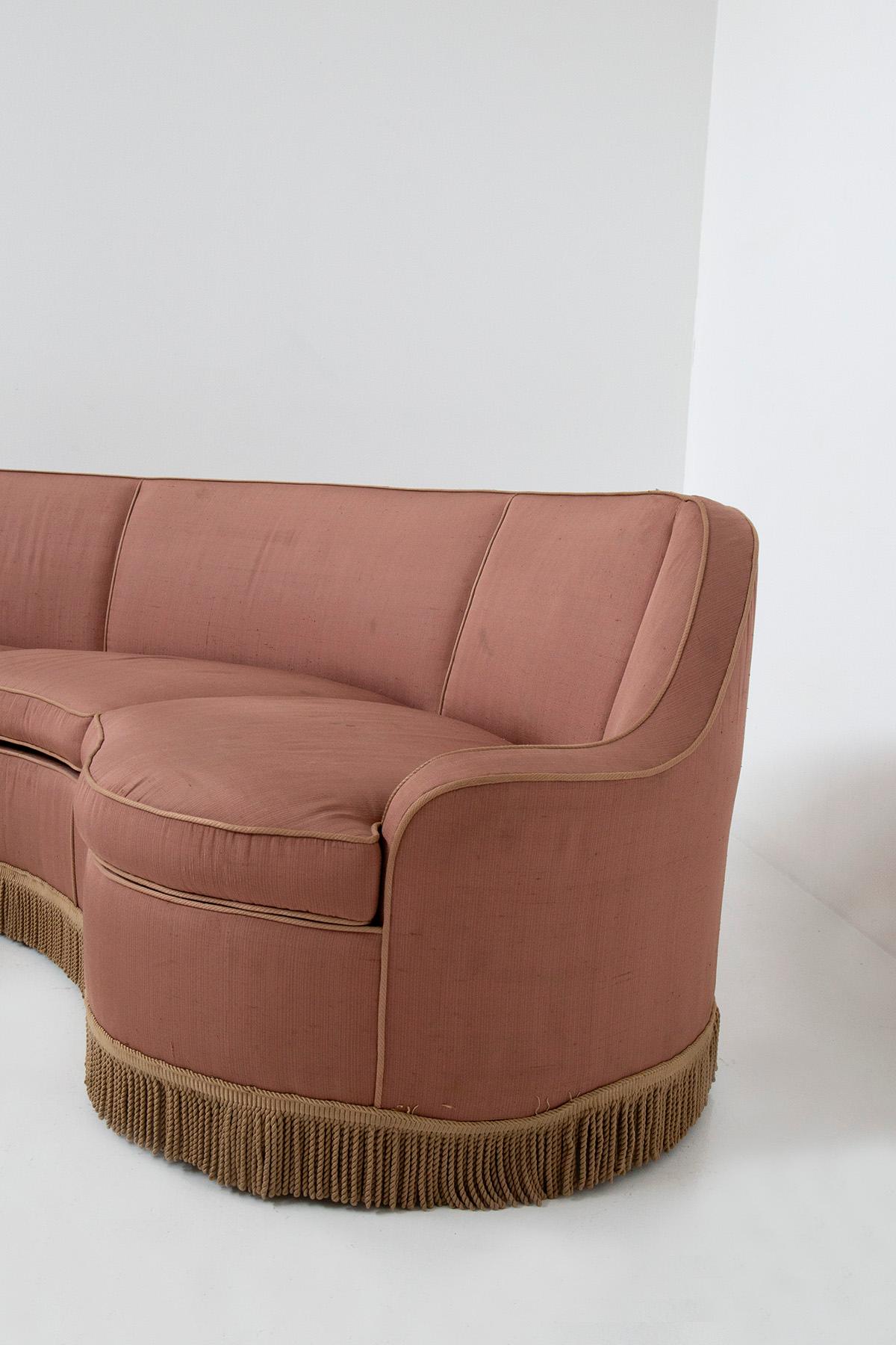 Italian three-seater sofa in pink fabric attributed to Gio Ponti 1