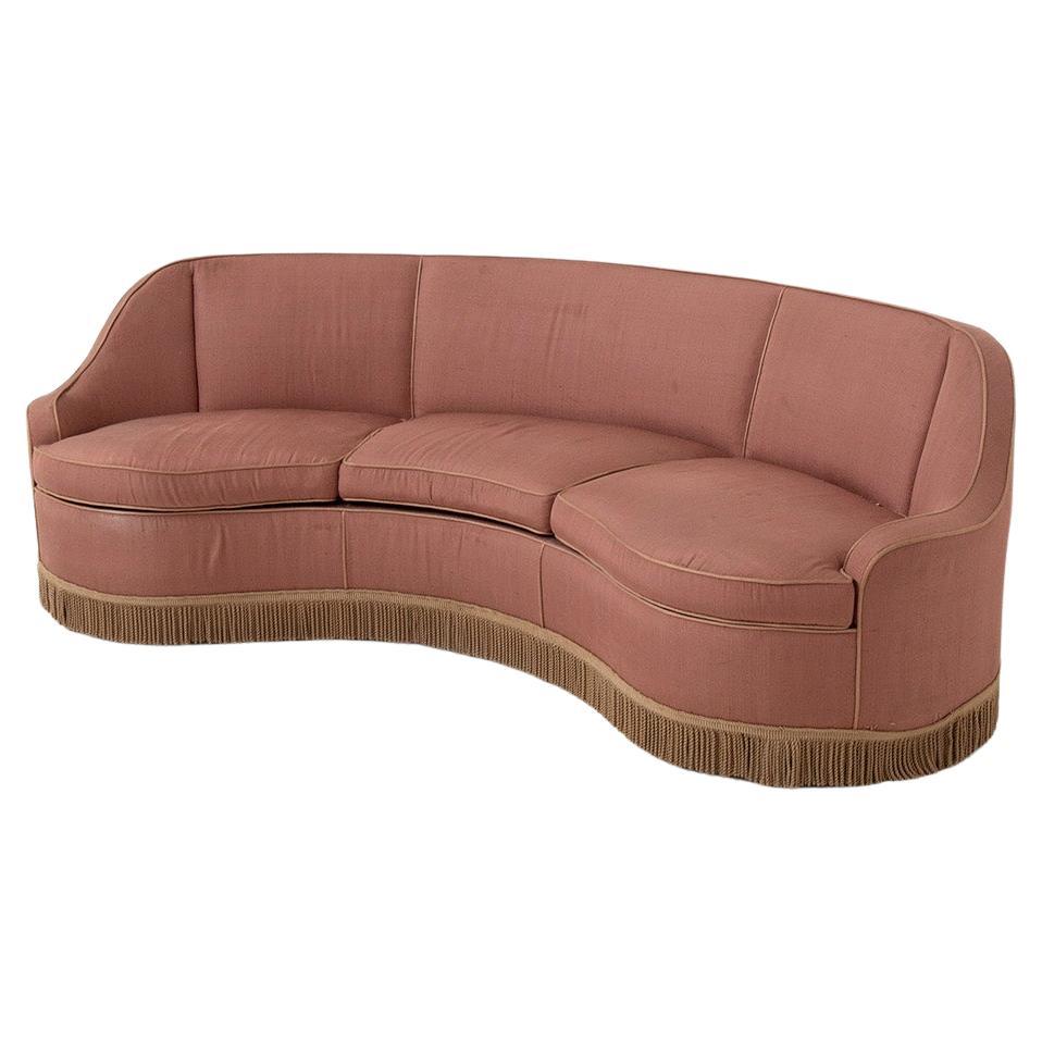 Italian three-seater sofa in pink fabric attributed to Gio Ponti