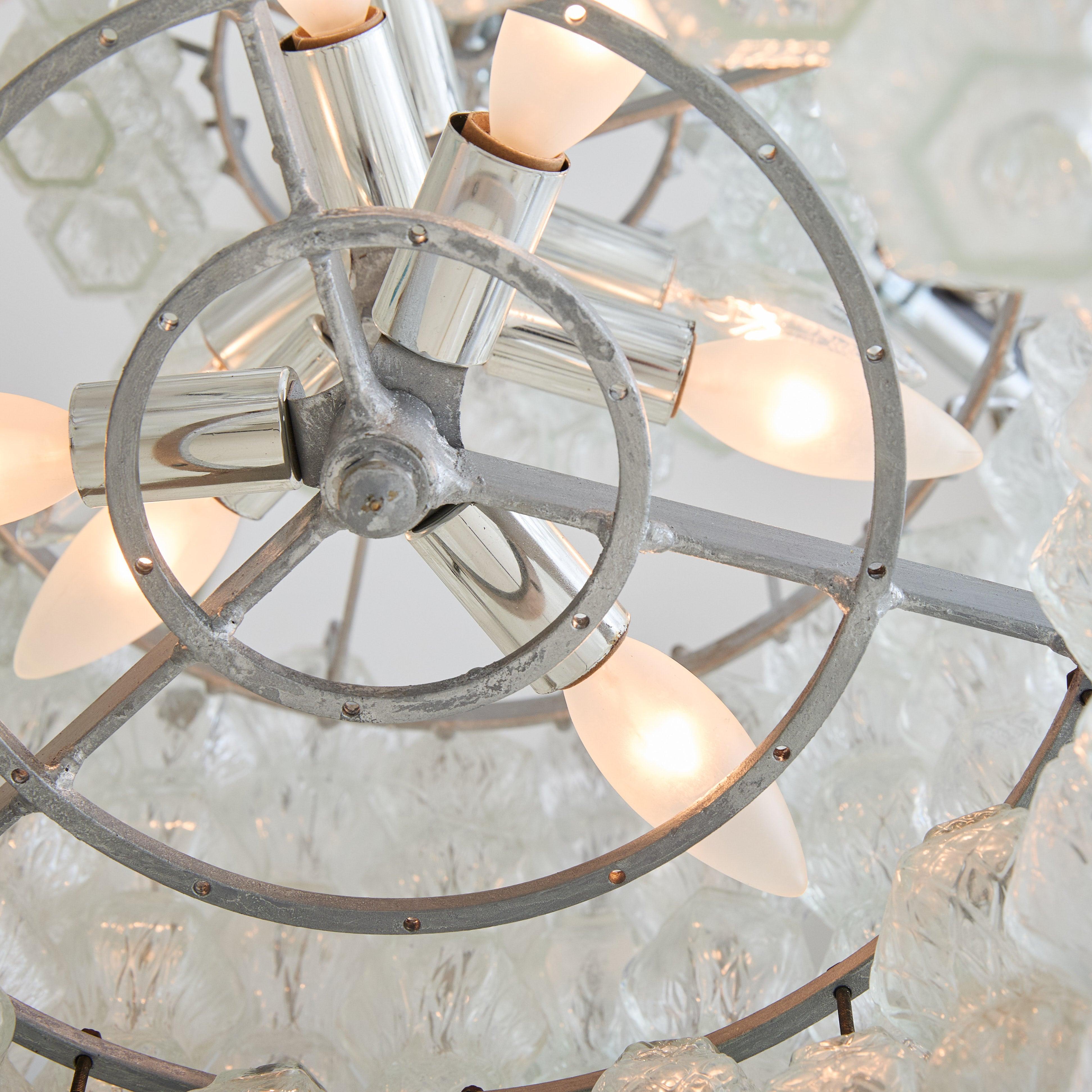 Italiano Italian Tiered Murano Glass Chandelier Attributed to Archimede Seguso, 1950s in vendita