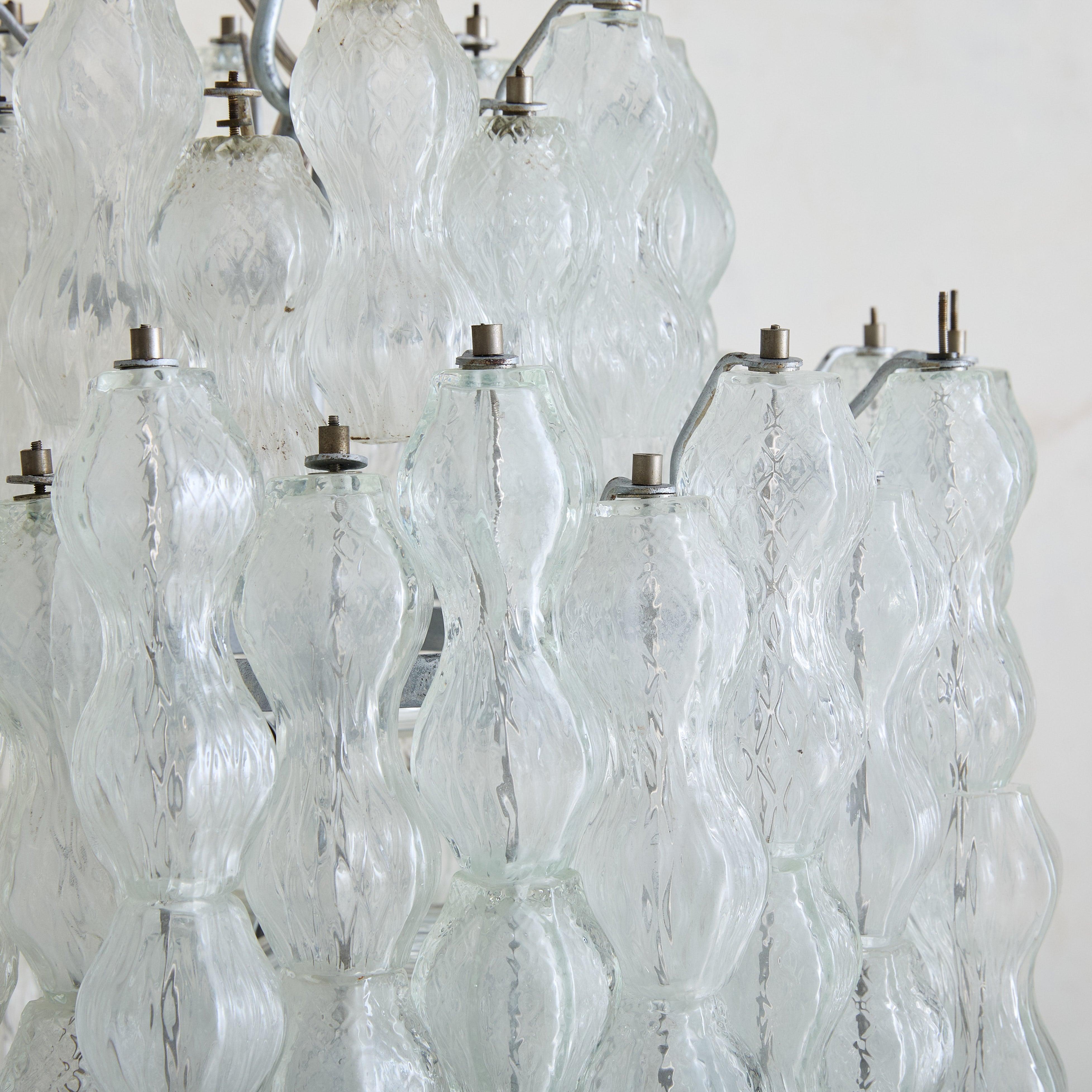 Metà XX secolo Italian Tiered Murano Glass Chandelier Attributed to Archimede Seguso, 1950s in vendita