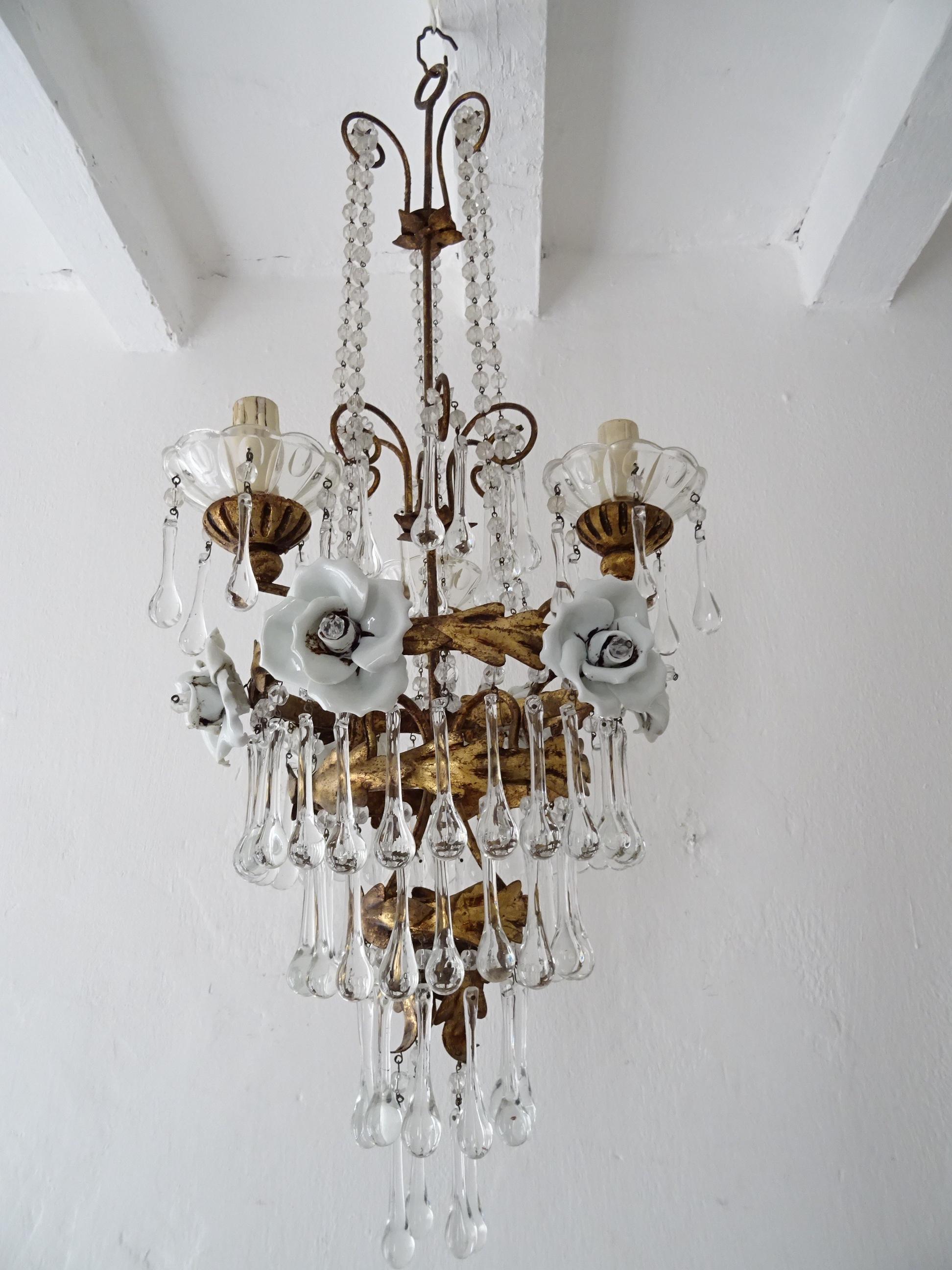 Italian Tiered Tole White Roses Murano Drops Chandelier, circa 1930 For Sale 6