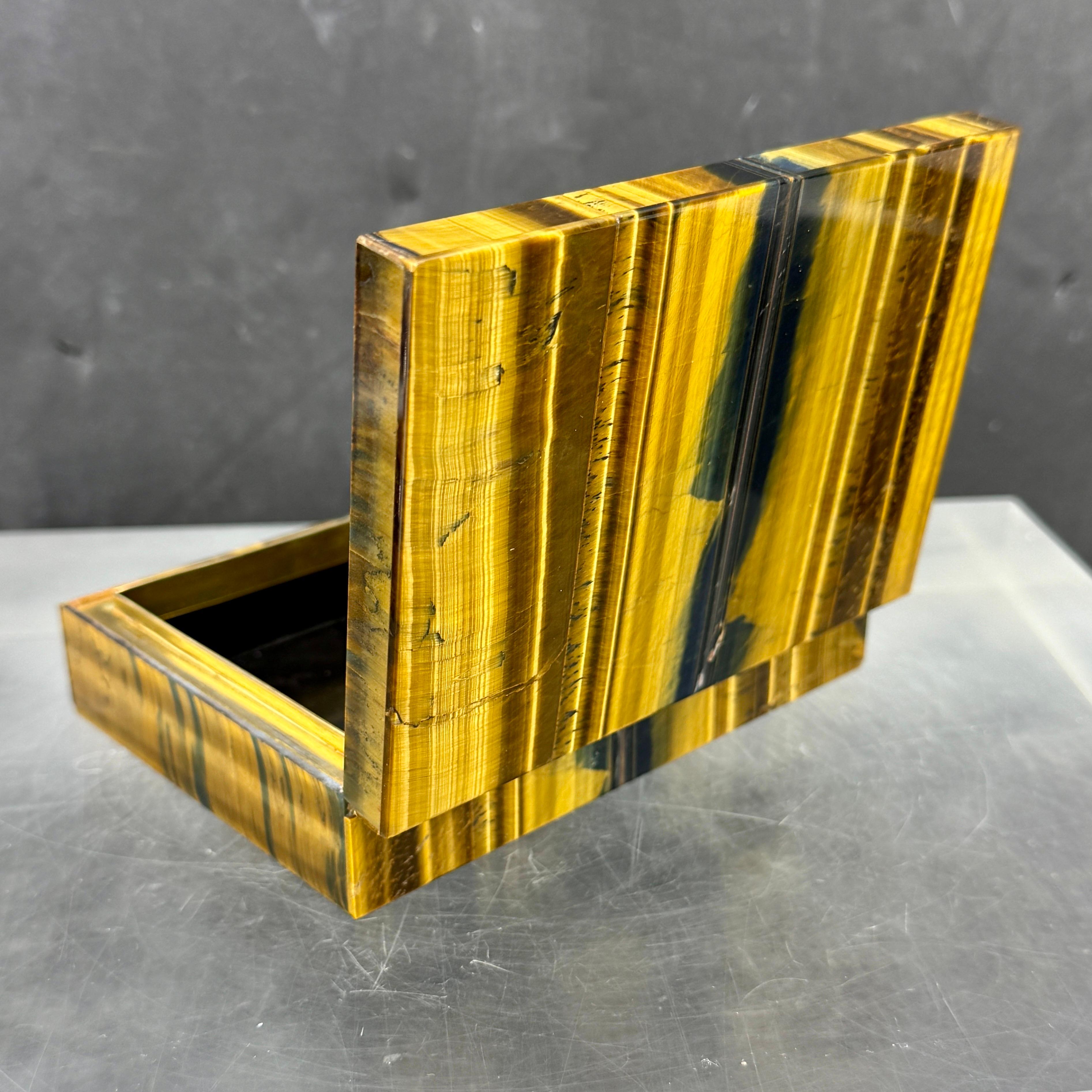 Boîte à bijoux en pierre semi-précieuse Œil de tigre italien en vente 4