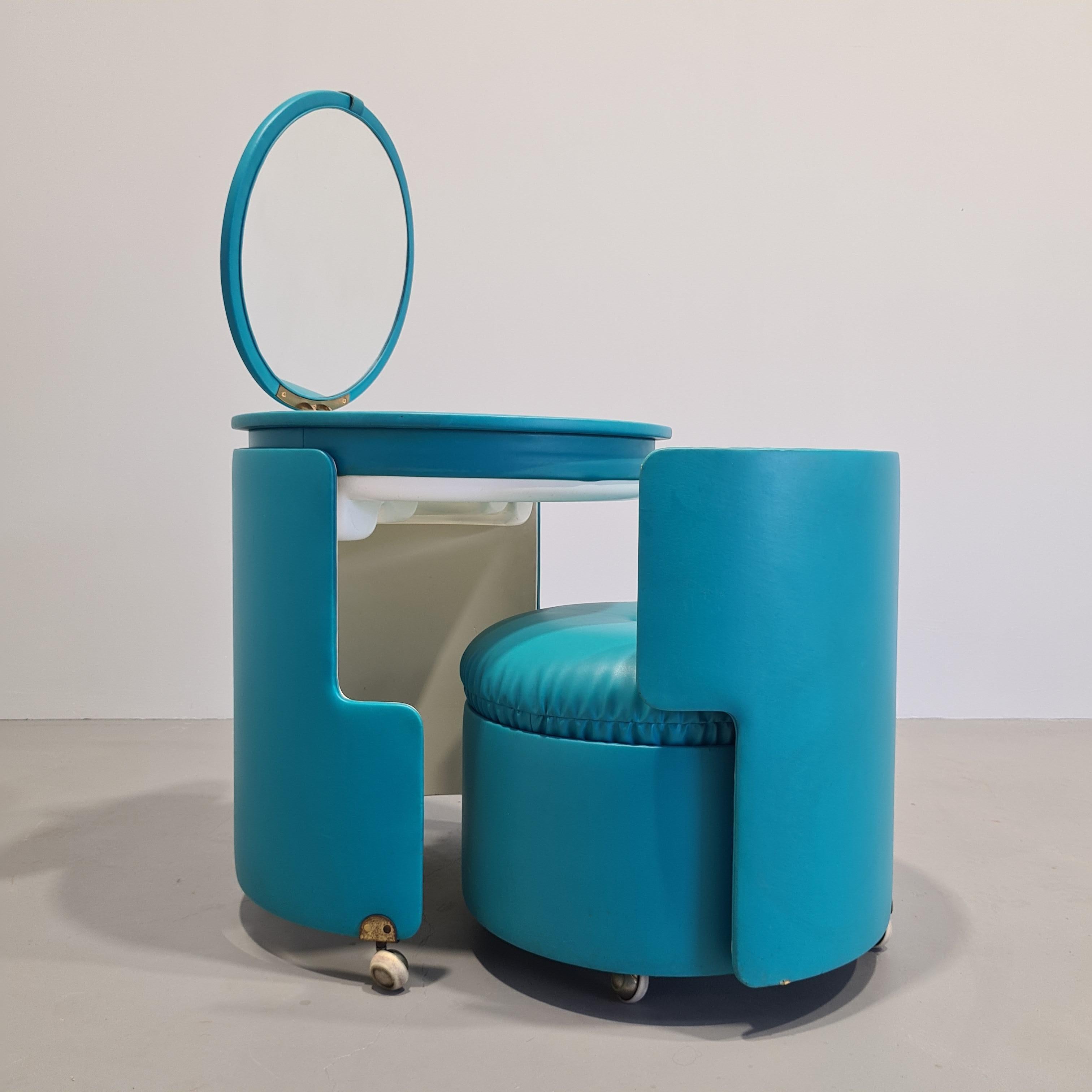 Mid-Century Modern italian make-up dressing table with Dilly Dally armchair by L.Massoni for Poltrona Frau