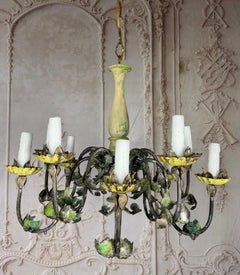 Italian Tole 10-Lights Florentine Chandelier with original Polychrome Patina