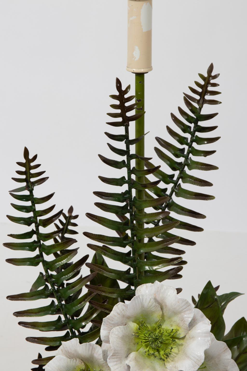 Italian Tole Fern and Flower Lamp In Good Condition In Stamford, CT