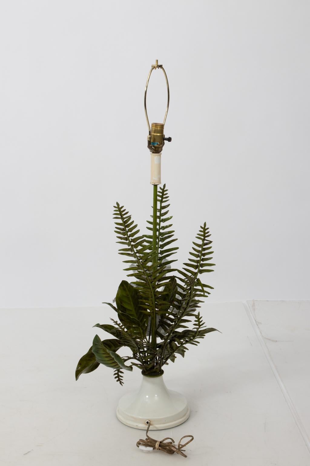 Italian Tole Fern and Flower Lamp 2