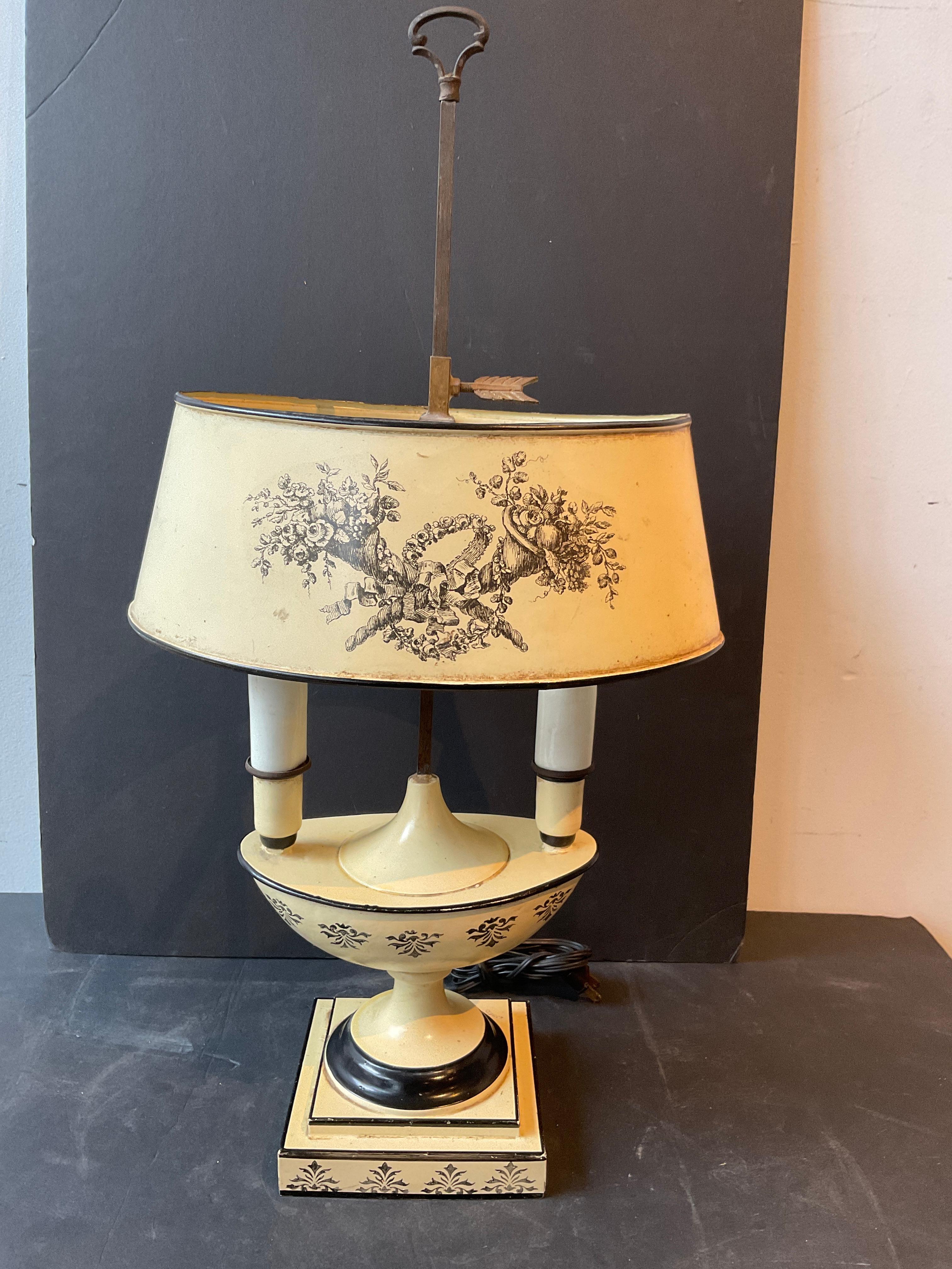 Small tole Italian lamp. Has original wiring, needs rewiring.