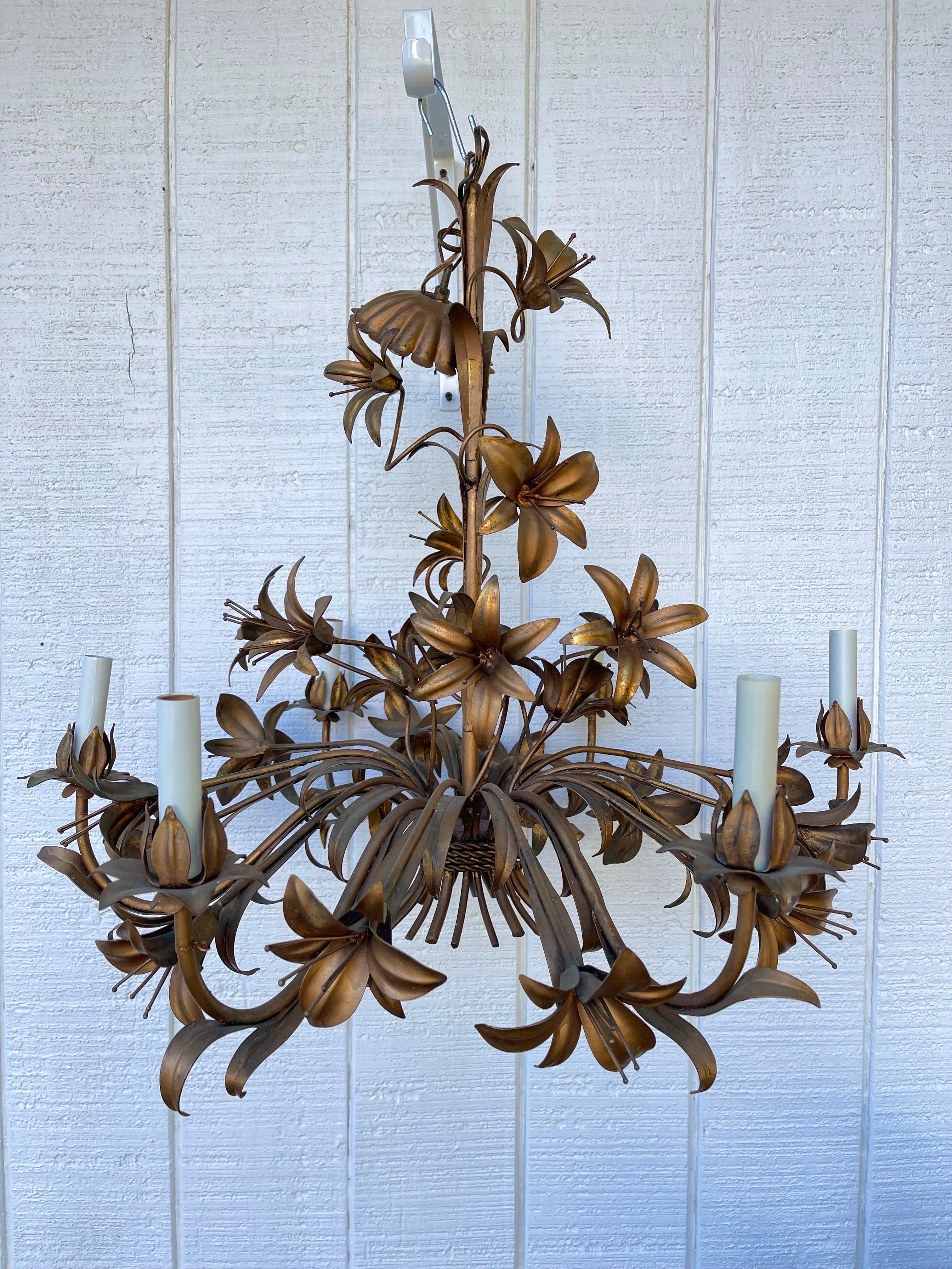Italian Tole Lilly Chandelier  In Good Condition For Sale In Redding, CT
