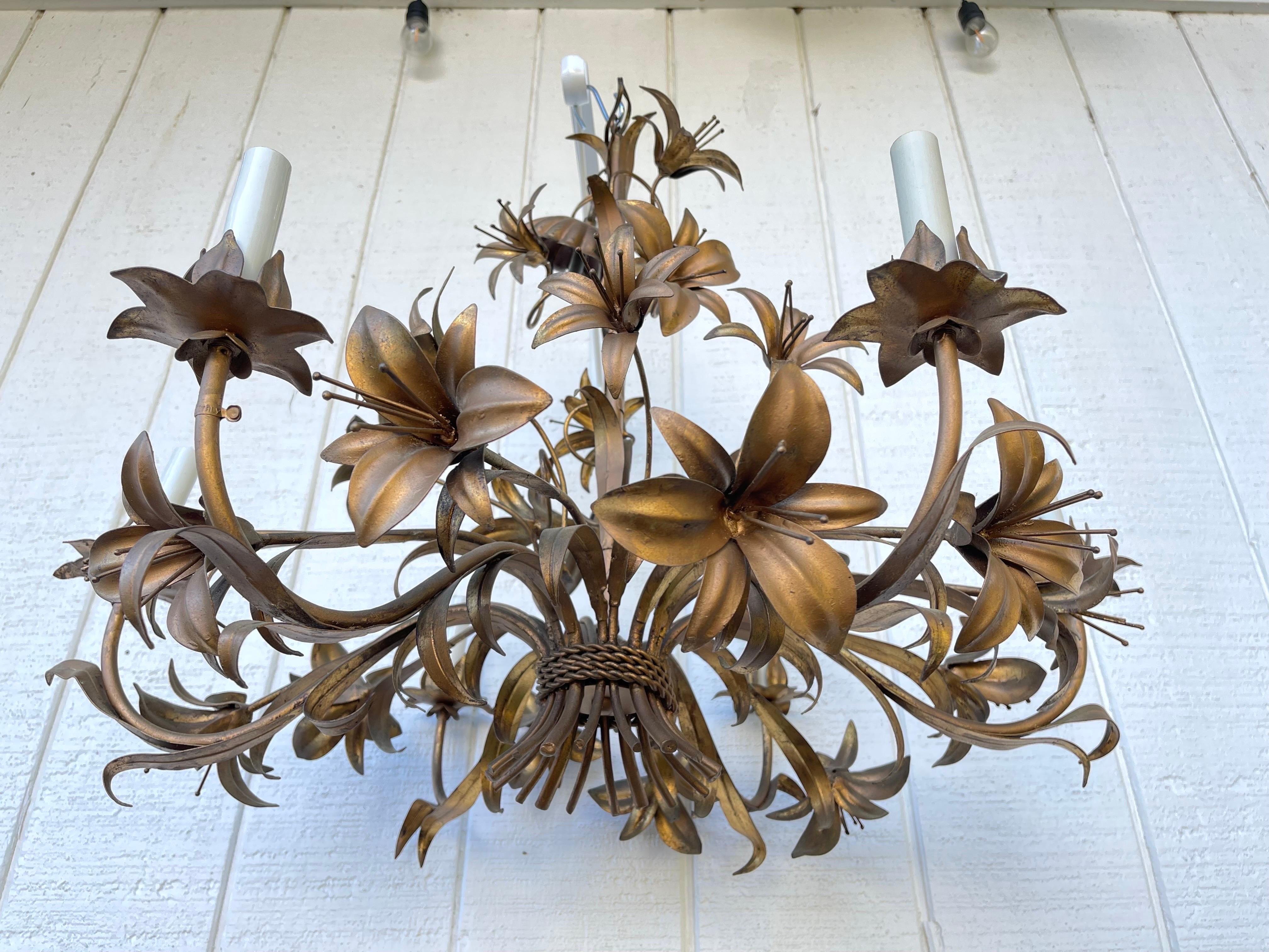 Mid-20th Century Italian Tole Lilly Chandelier  For Sale