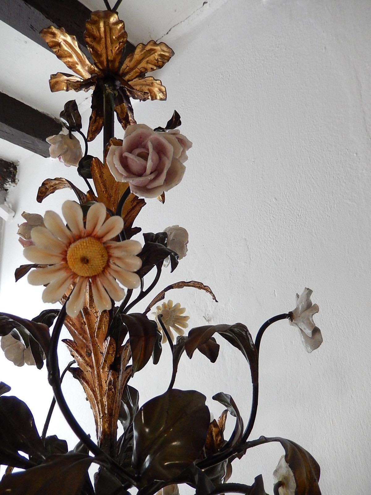 Italian Tole Polychrome Porcelain Roses and Flowers Chandelier, 1870 1