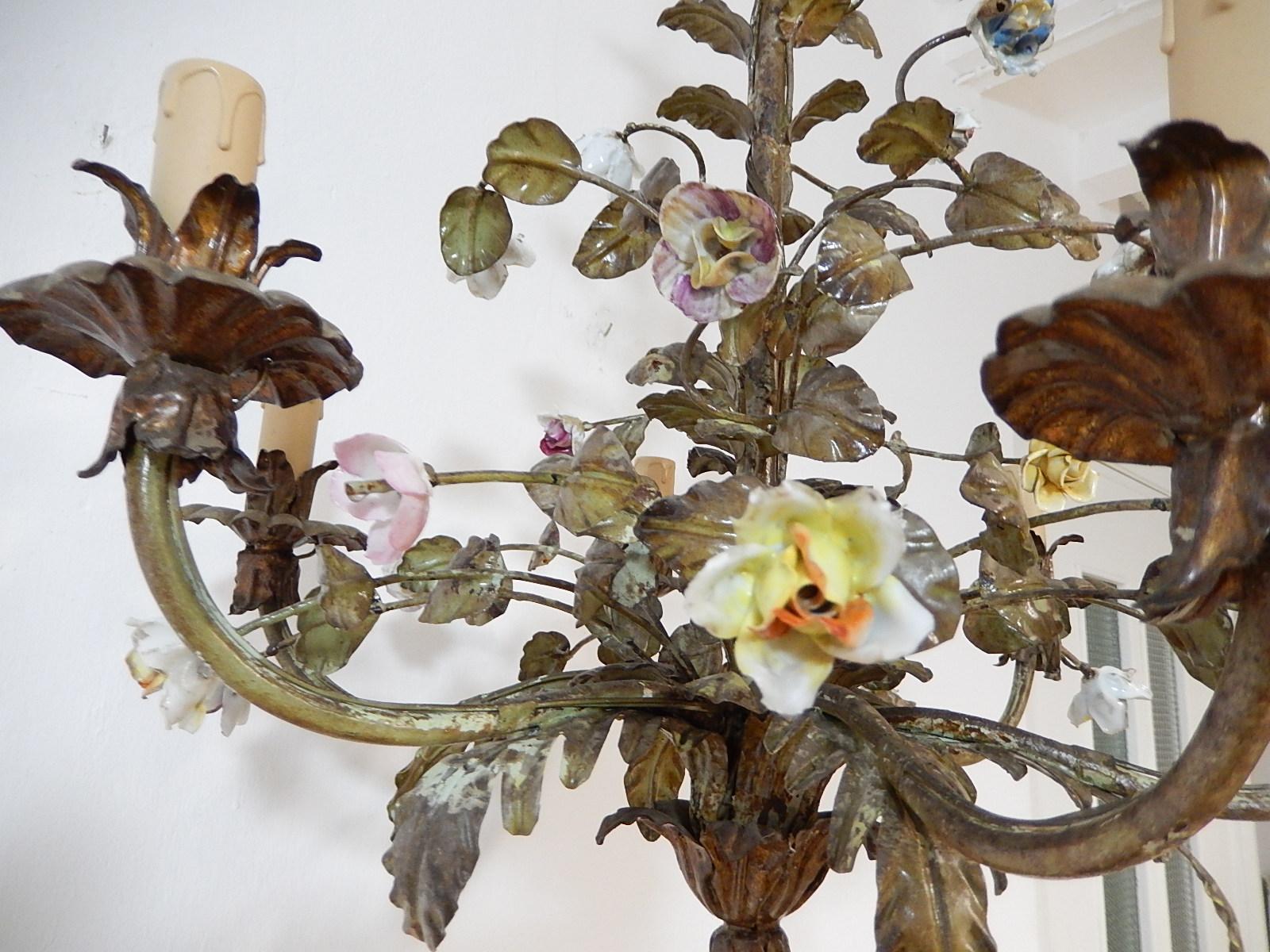 Italian Tole Polychrome Porcelain Roses and Flowers Chandelier, 1870 3