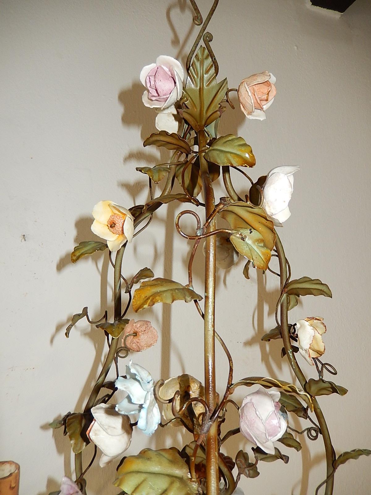Italian Tole with Porcelain Flowers Polychrome Chandelier, circa 1870 6