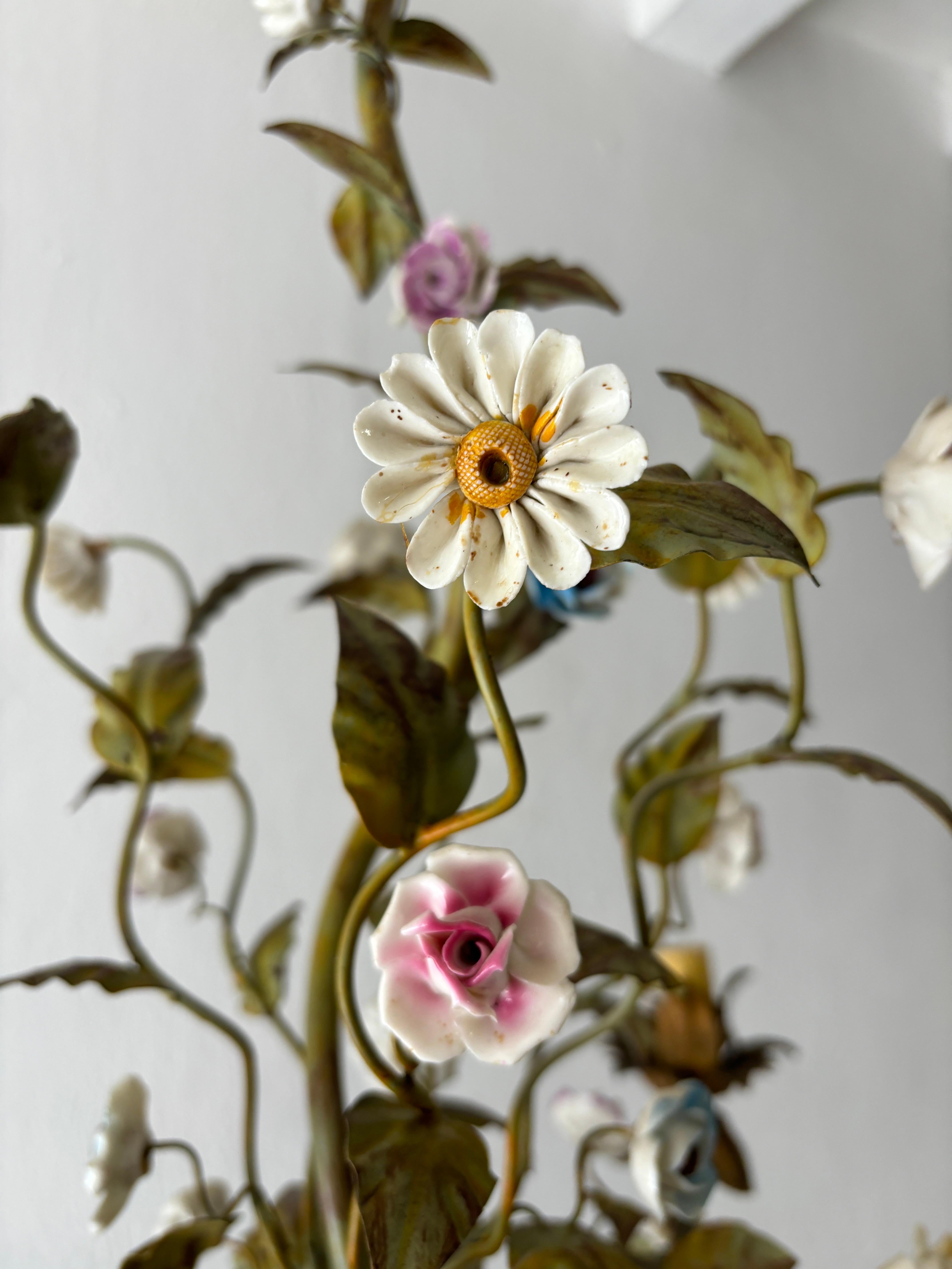 19th Century Italian Tole with Porcelain Flowers Polychrome Chandelier, circa 1870
