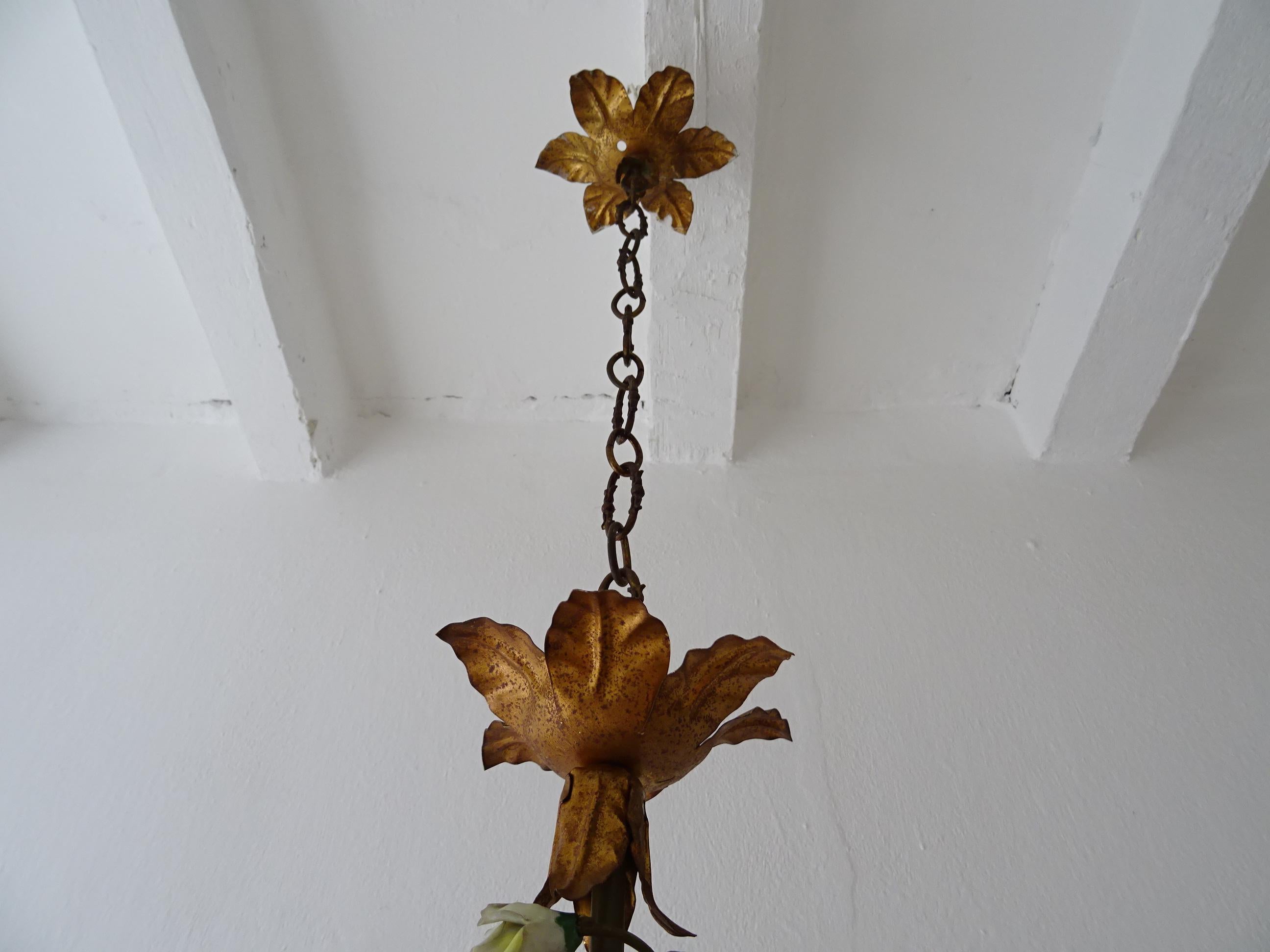 Italian Tole with Porcelain Flowers Polychrome Chandelier, circa 1870 1