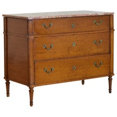 Commode néoclassique italienne, Toscana, en noyer clair et dessus en marbre, 1stq 19th Cen.