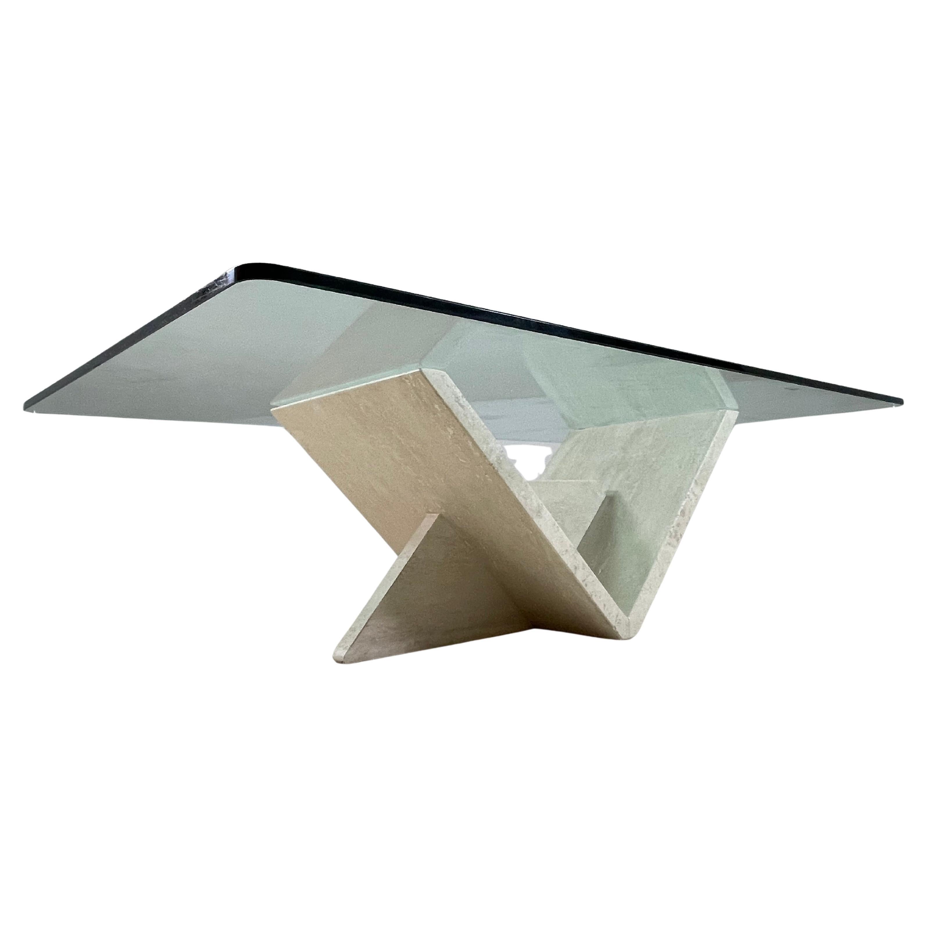 Italienischer Couchtisch aus Travertin und Glas, 1970er Jahre im Angebot