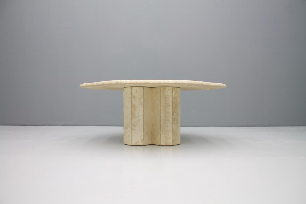 Italian Travertine Coffee Table, 1970s In Good Condition For Sale In Frankfurt / Dreieich, DE