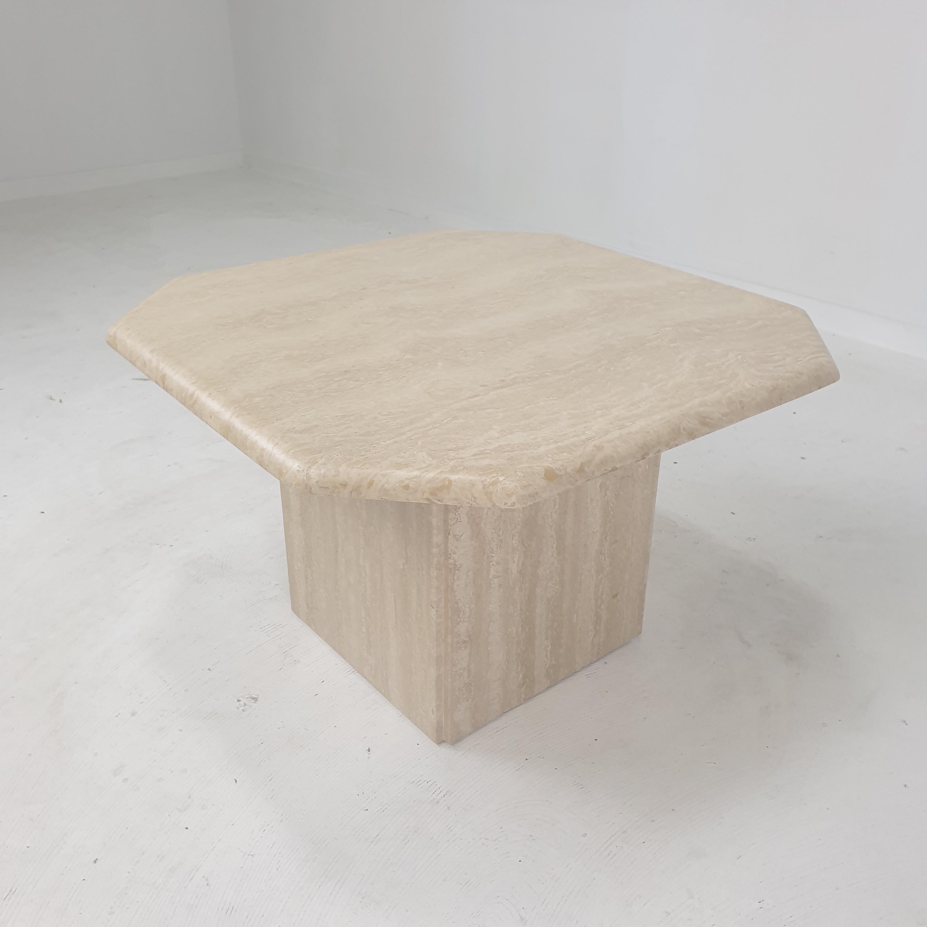 Italian Travertine Coffee Table, 1980's For Sale 6