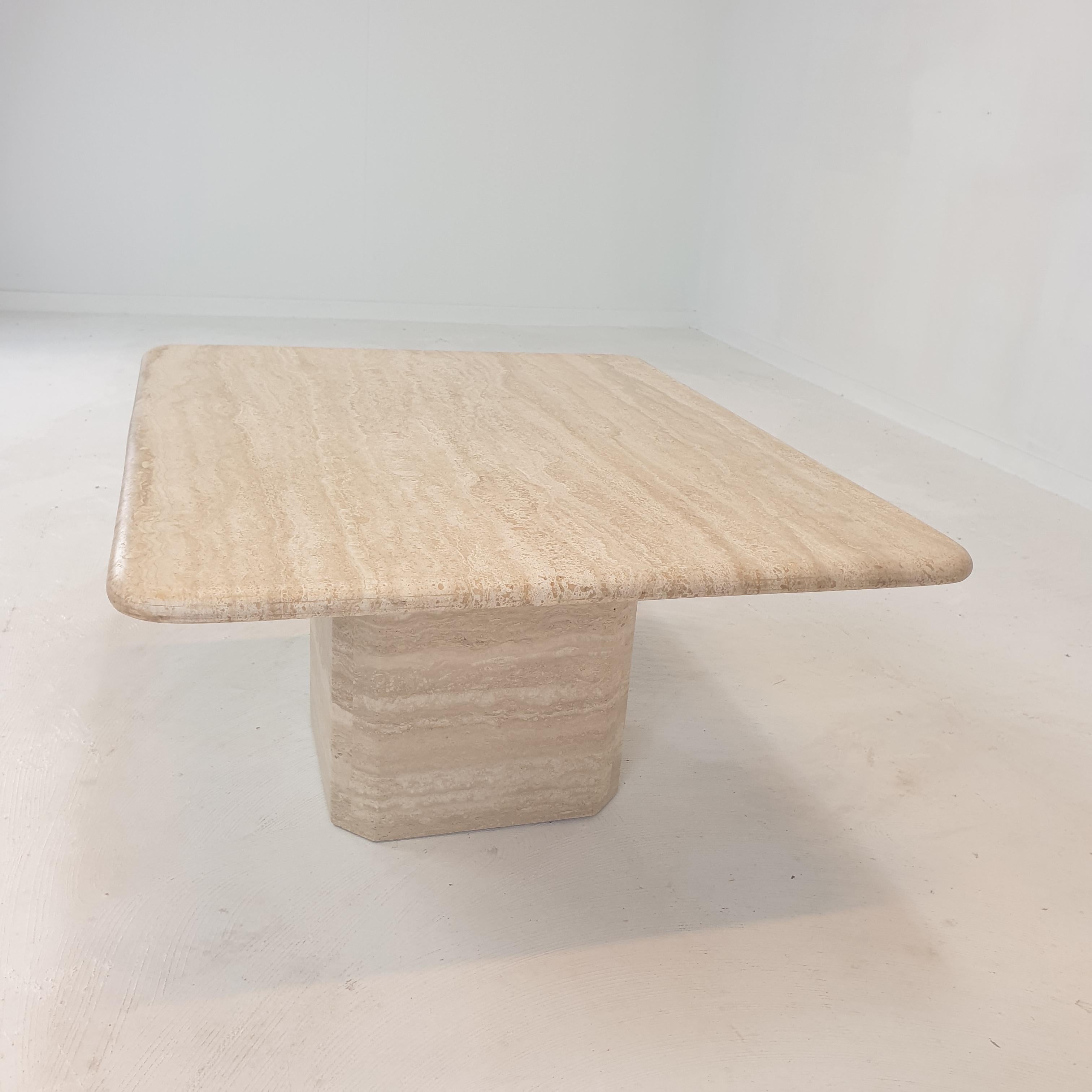 Italian Travertine Coffee Table, 1980's For Sale 7