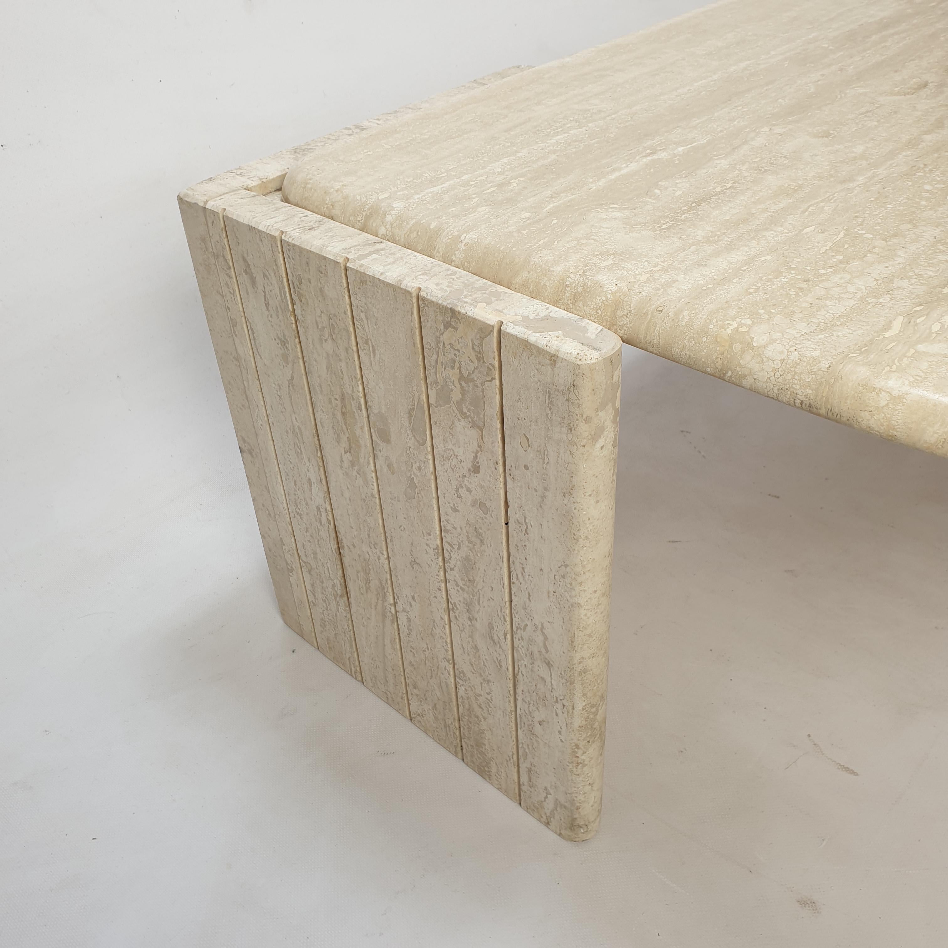 Italian Travertine Coffee Table, 1980s For Sale 11