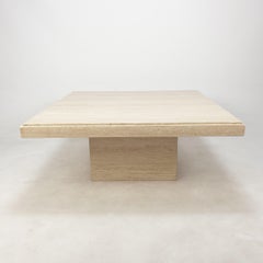 Table basse italienne en travertin, années 1980