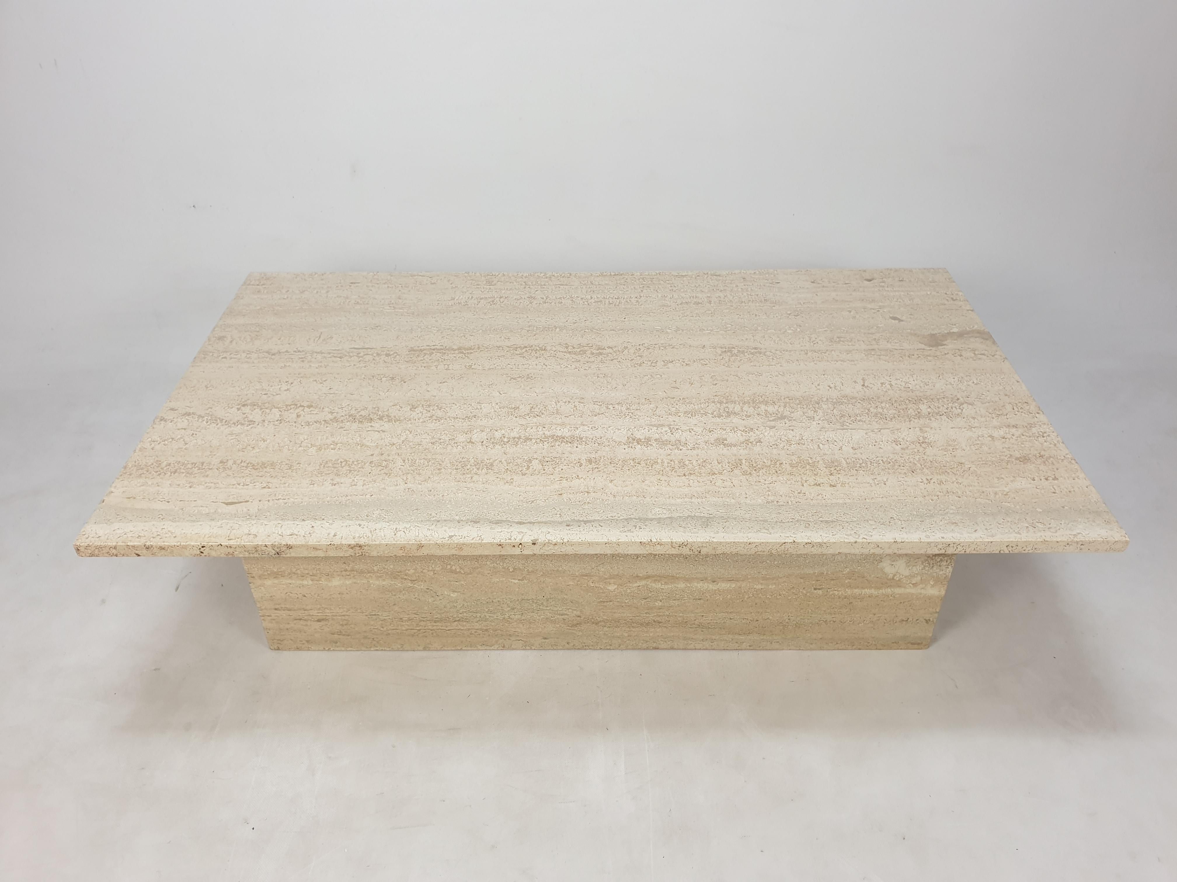 Italian Travertine Coffee Table, 1980s In Good Condition In Oud Beijerland, NL